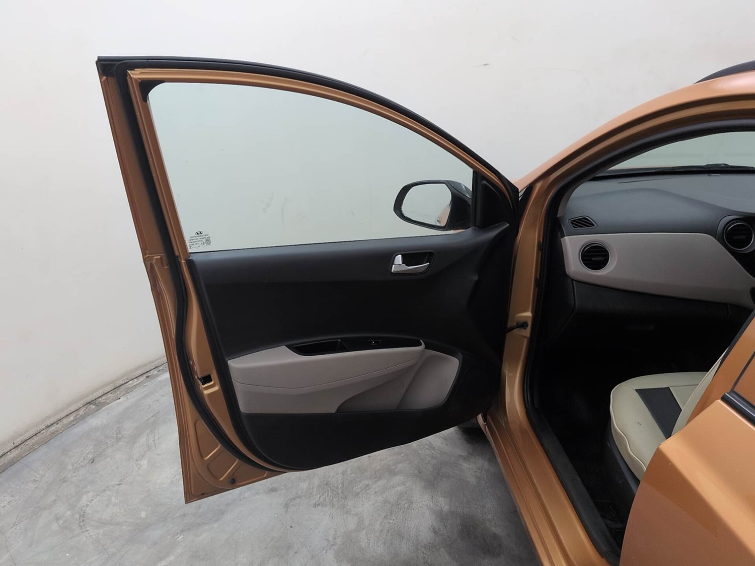 Used 2015 Hyundai Grand i10 Asta 1.2 Kappa VTVT Petrol Manual interior LEFT FRONT DOOR OPEN VIEW