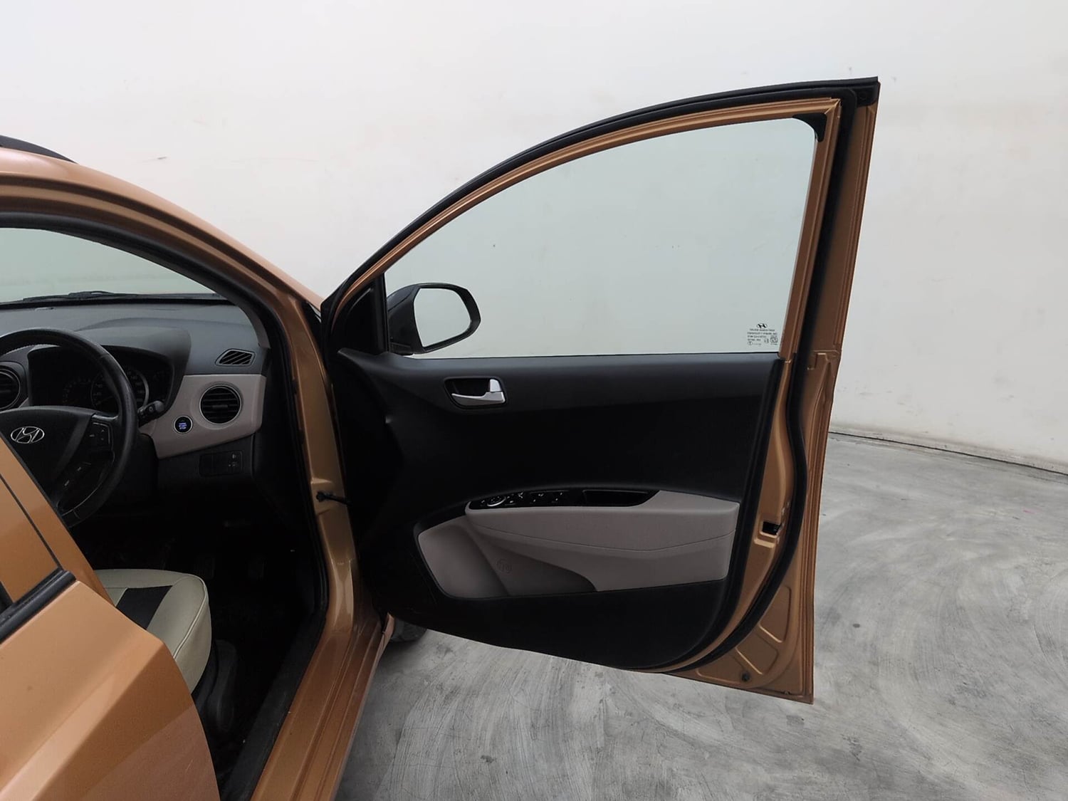 Used 2015 Hyundai Grand i10 Asta 1.2 Kappa VTVT Petrol Manual interior RIGHT FRONT DOOR OPEN VIEW