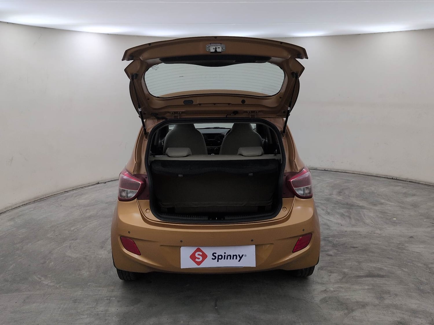 Used 2015 Hyundai Grand i10 Asta 1.2 Kappa VTVT Petrol Manual interior DICKY DOOR OPEN VIEW