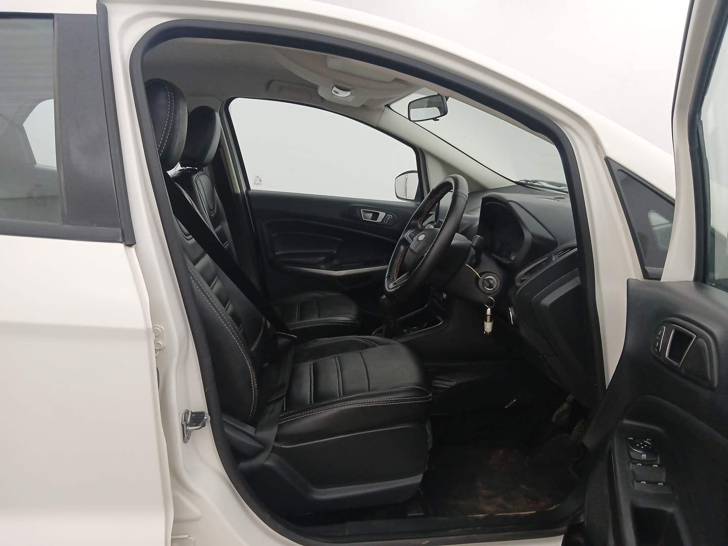 Used 2018 Ford EcoSport Trend 1.5L Ti-VCT Petrol Manual interior RIGHT SIDE FRONT DOOR CABIN VIEW