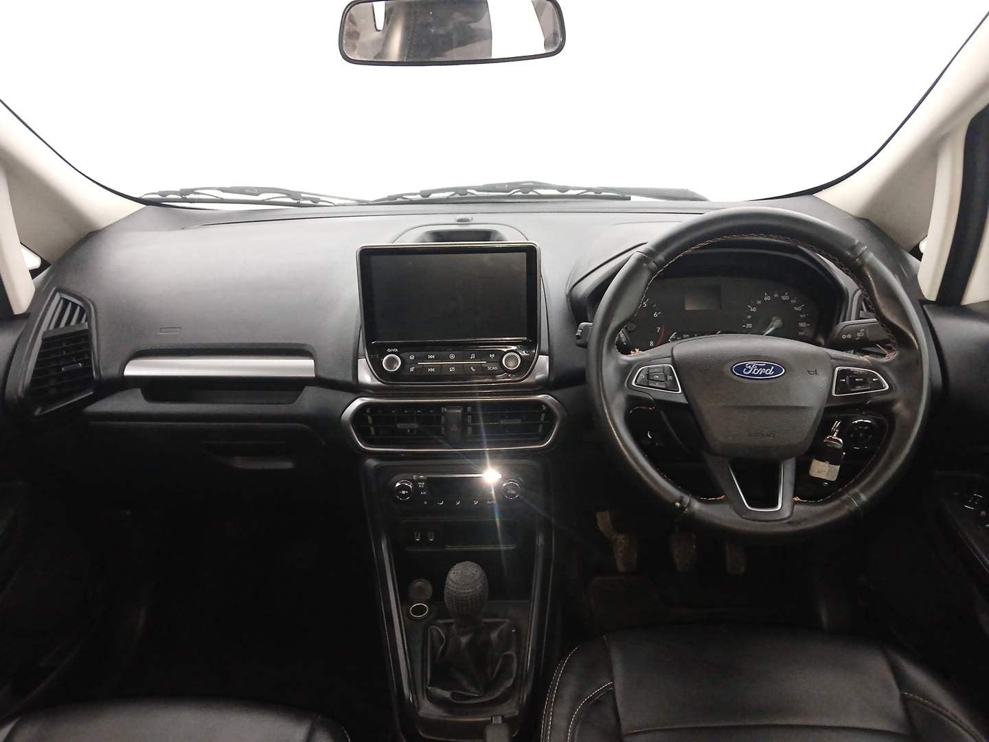 Used 2018 Ford EcoSport Trend 1.5L Ti-VCT Petrol Manual interior DASHBOARD VIEW