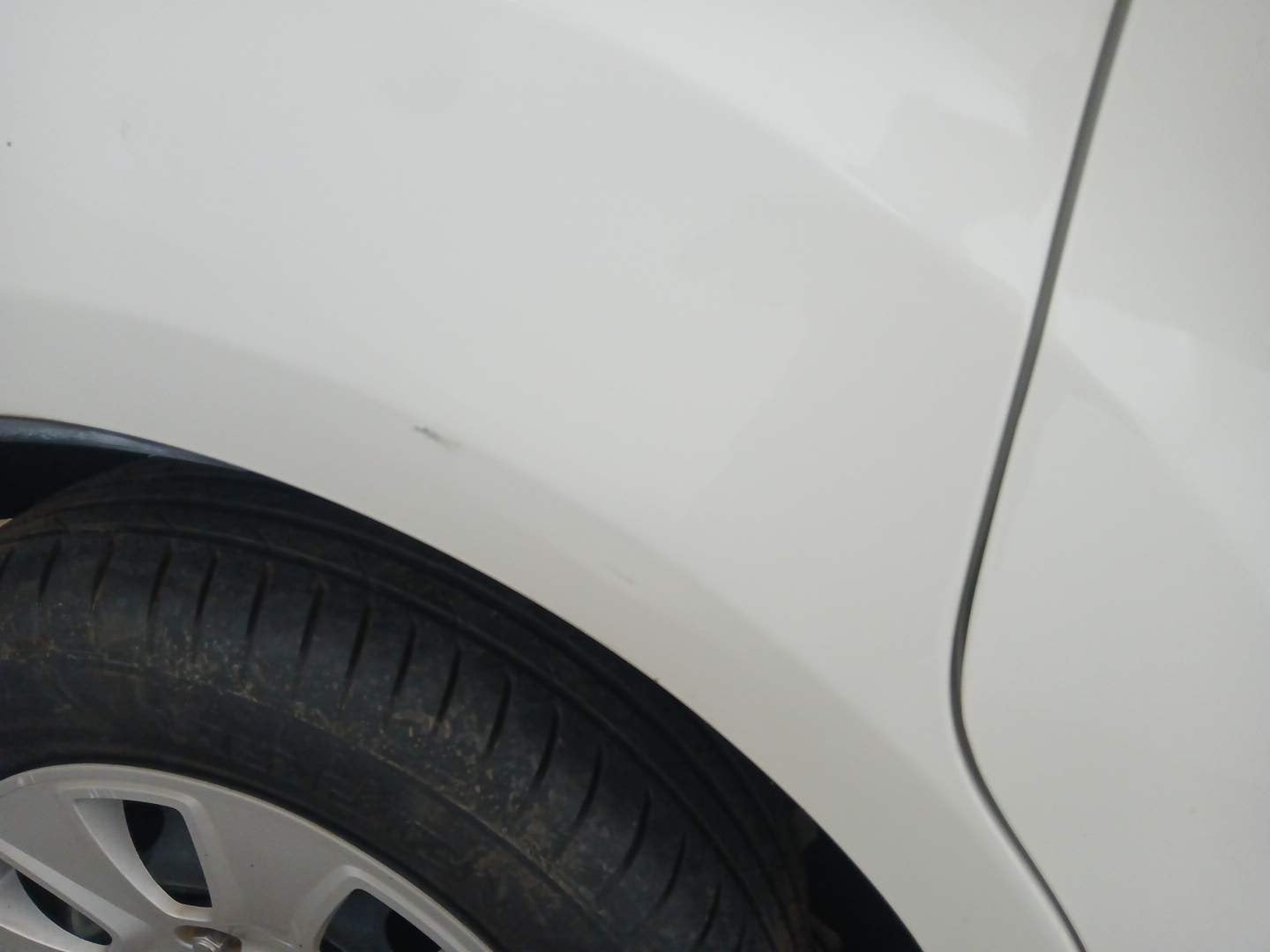 Used 2018 Ford EcoSport Trend 1.5L Ti-VCT Petrol Manual dents MINOR SCRATCH