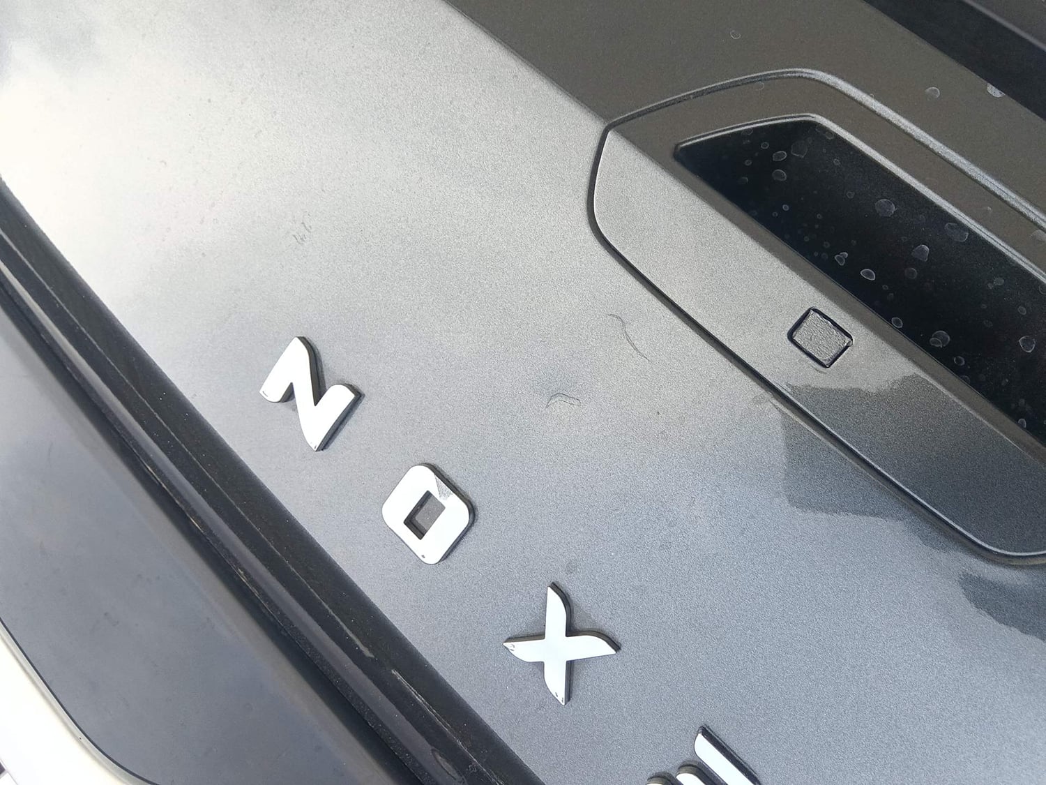 Used 2022 Tata Nexon XZA Plus (O) Petrol Automatic dents MINOR DENT