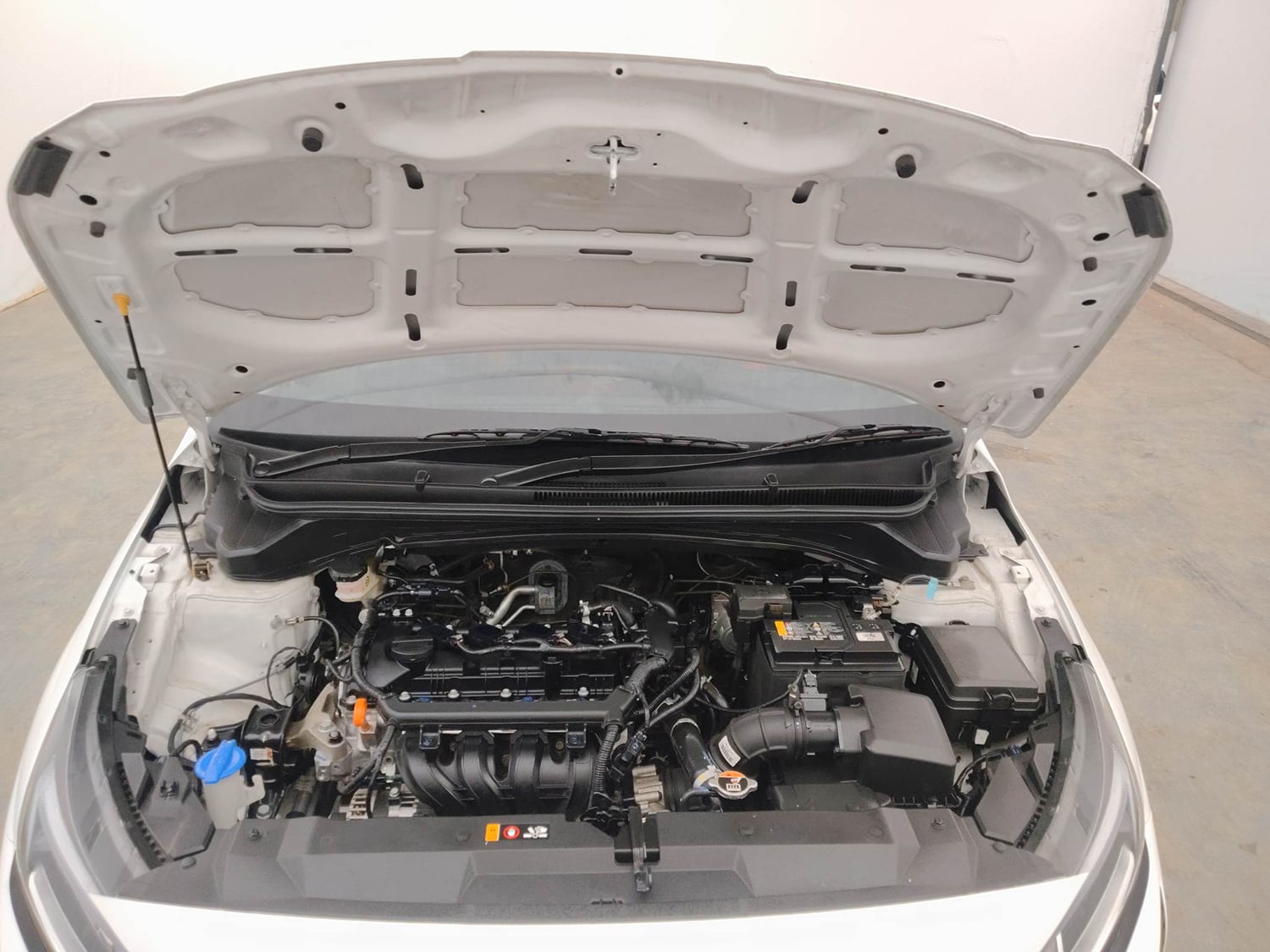 Used 2025 Hyundai New i20 Asta 1.2 MT Petrol Manual engine ENGINE & BONNET OPEN FRONT VIEW