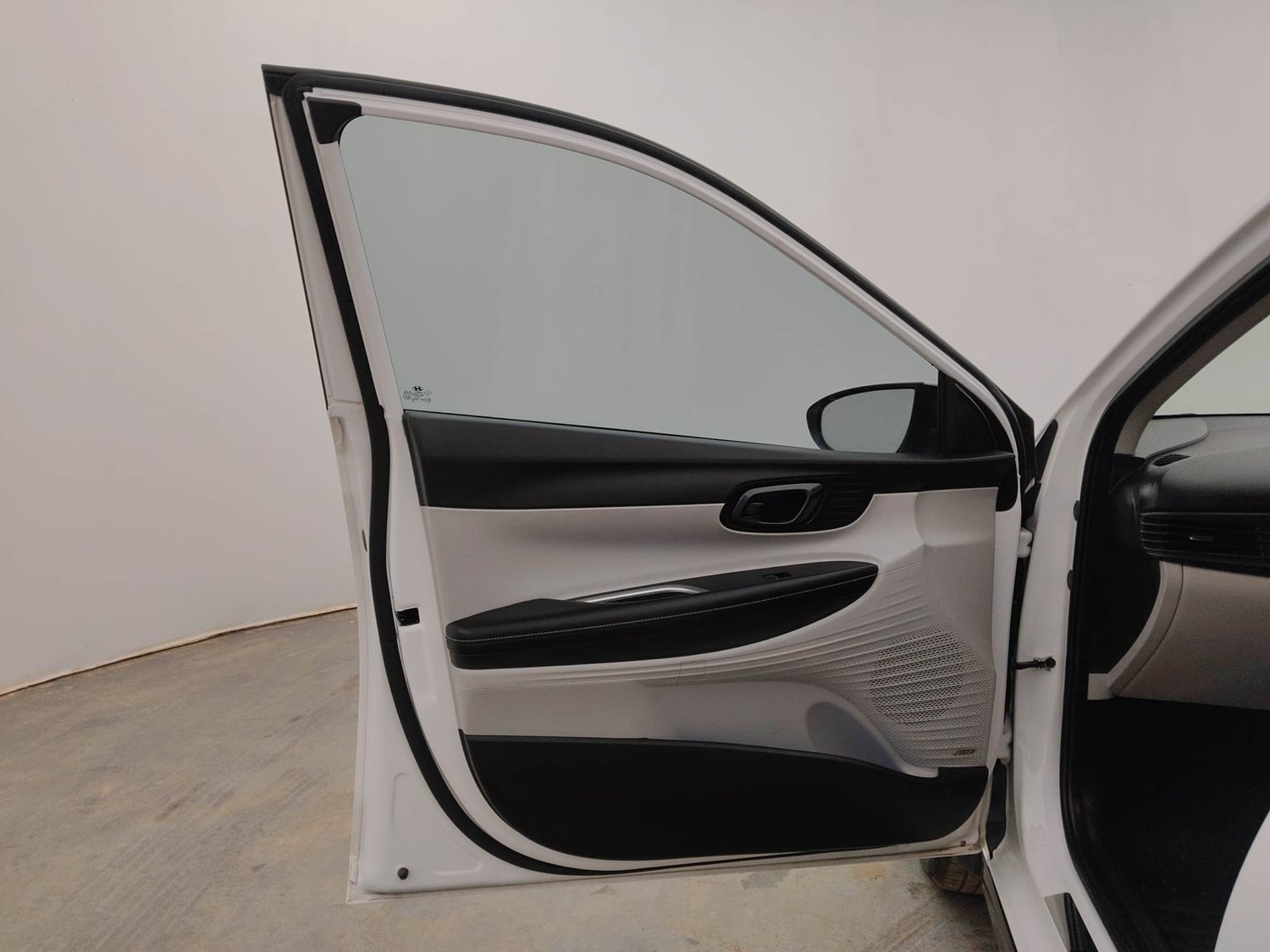 Used 2025 Hyundai New i20 Asta 1.2 MT Petrol Manual interior LEFT FRONT DOOR OPEN VIEW