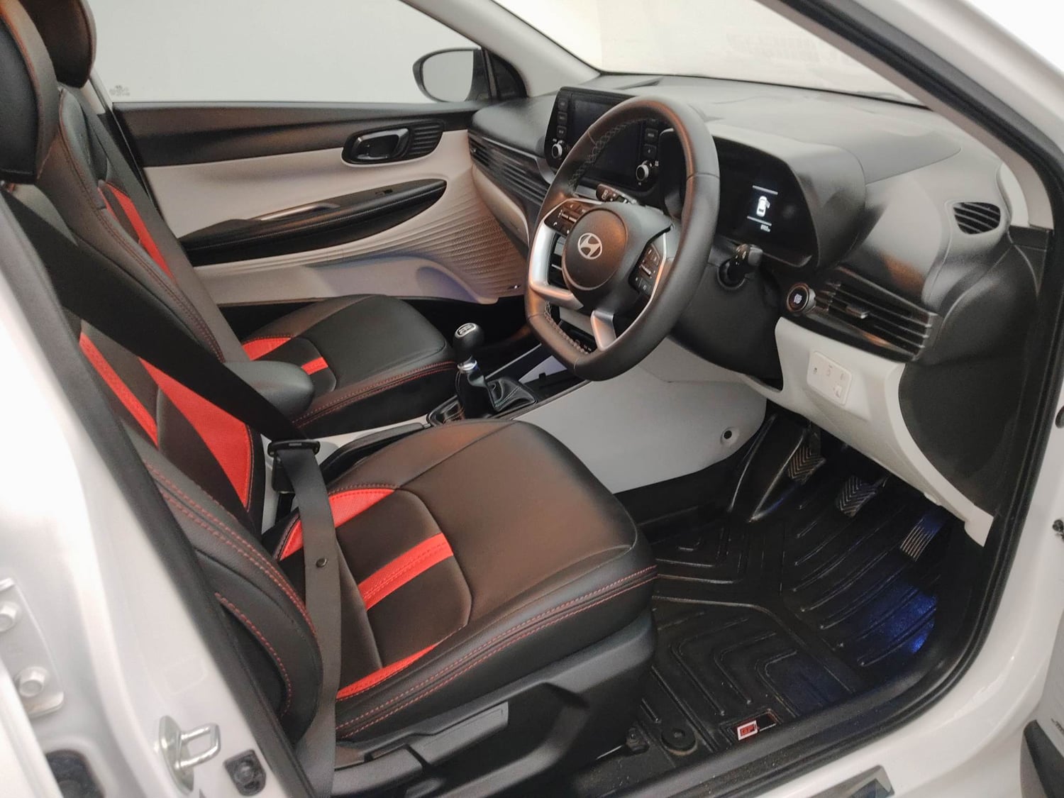 Used 2025 Hyundai New i20 Asta 1.2 MT Petrol Manual interior RIGHT SIDE FRONT DOOR CABIN VIEW