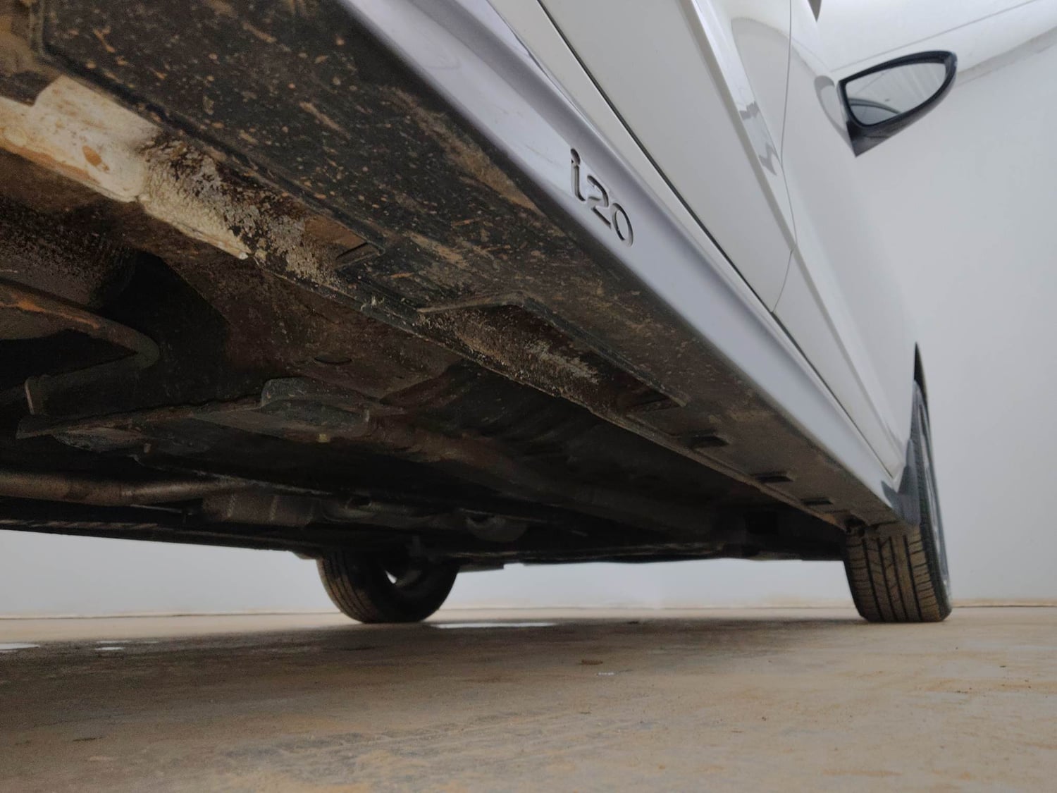 Used 2025 Hyundai New i20 Asta 1.2 MT Petrol Manual extra REAR RIGHT UNDERBODY VIEW