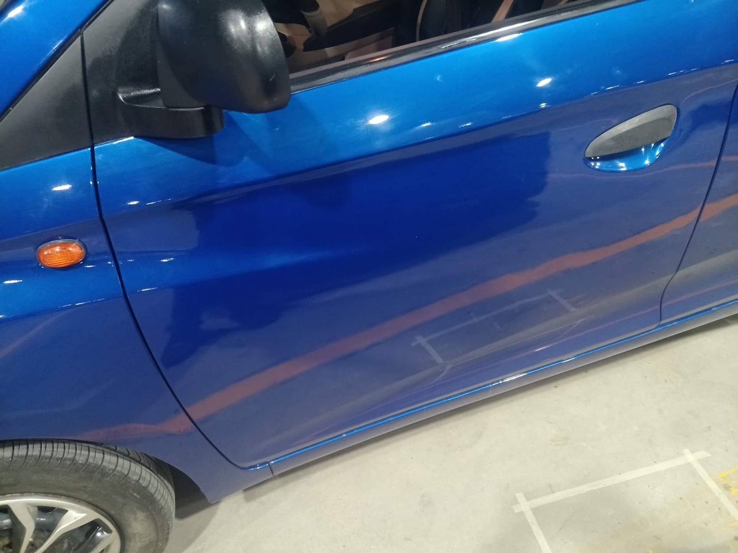 Used 2016 Hyundai Eon Era + AirBag Petrol Manual dents MINOR SCRATCH