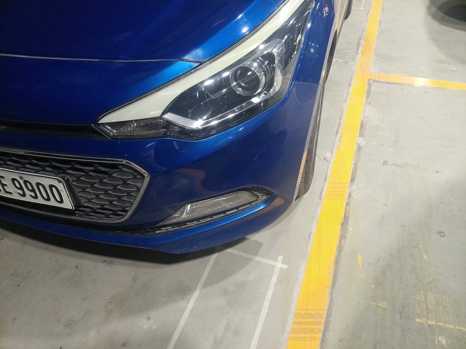 Used 2016 Hyundai Elite i20 Asta 1.2 (O) Petrol Manual dents MINOR SCRATCH