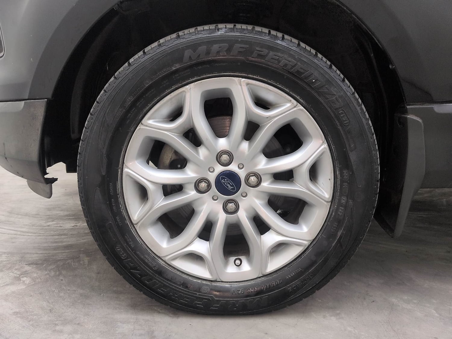 Used 2015 Ford EcoSport Titanium 1.5L TDCi Diesel Manual tyres LEFT FRONT TYRE RIM VIEW