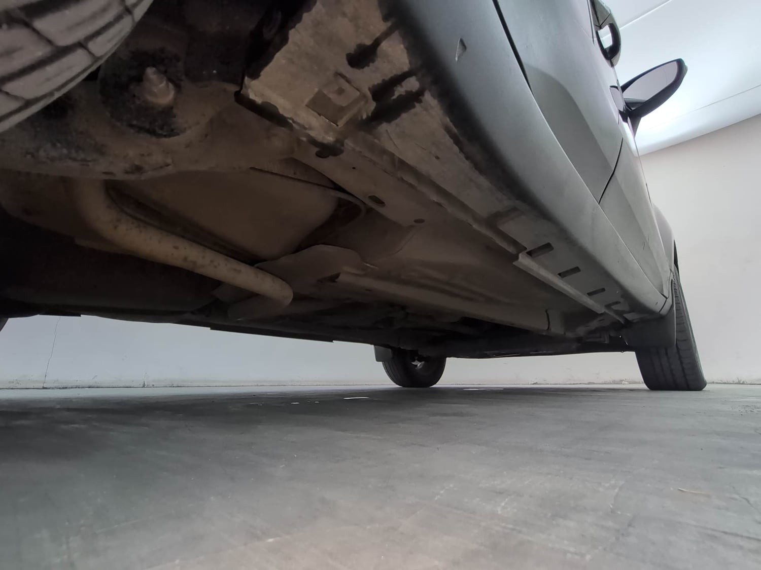 Used 2015 Ford EcoSport Titanium 1.5L TDCi Diesel Manual extra REAR RIGHT UNDERBODY VIEW