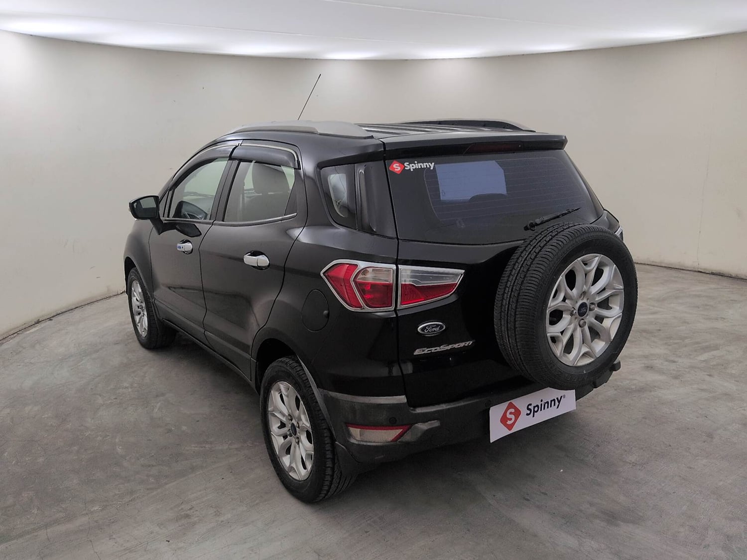 Used 2015 Ford EcoSport Titanium 1.5L TDCi Diesel Manual exterior LEFT REAR CORNER VIEW