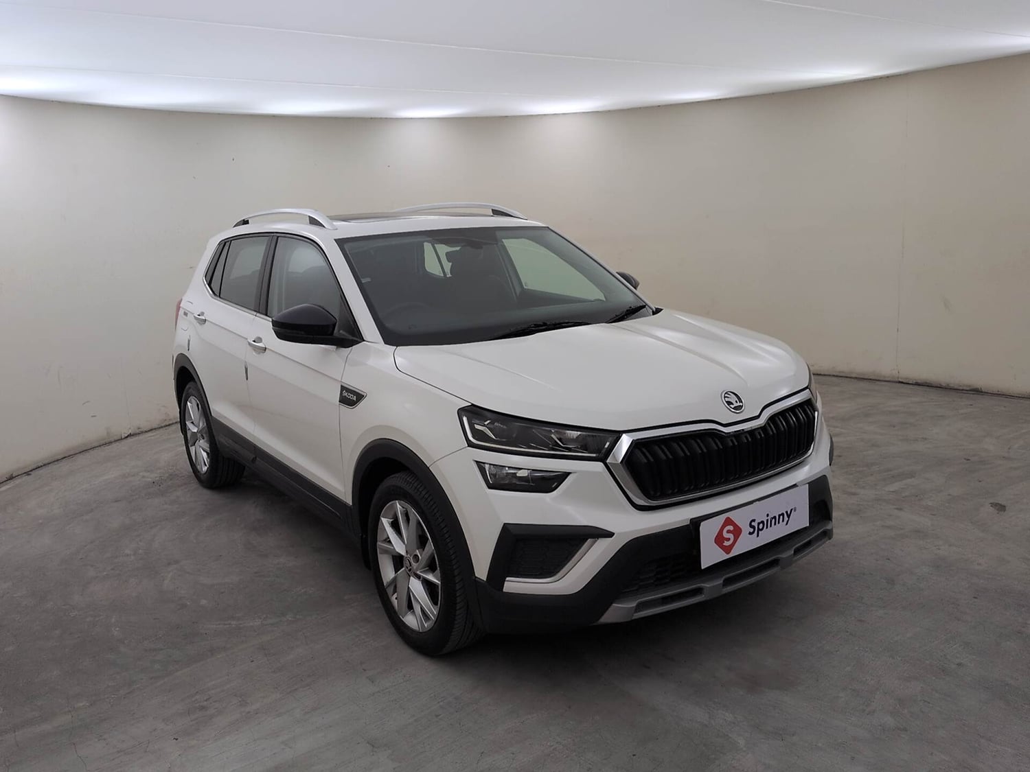 Used 2025 Skoda Kushaq Style 1.5L TSI MT Petrol Manual exterior RIGHT FRONT CORNER VIEW