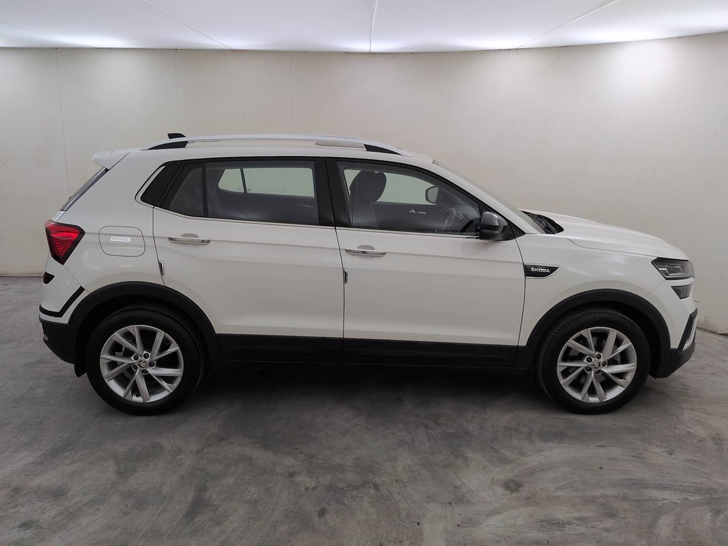 Used 2025 Skoda Kushaq Style 1.5L TSI MT Petrol Manual exterior RIGHT SIDE VIEW