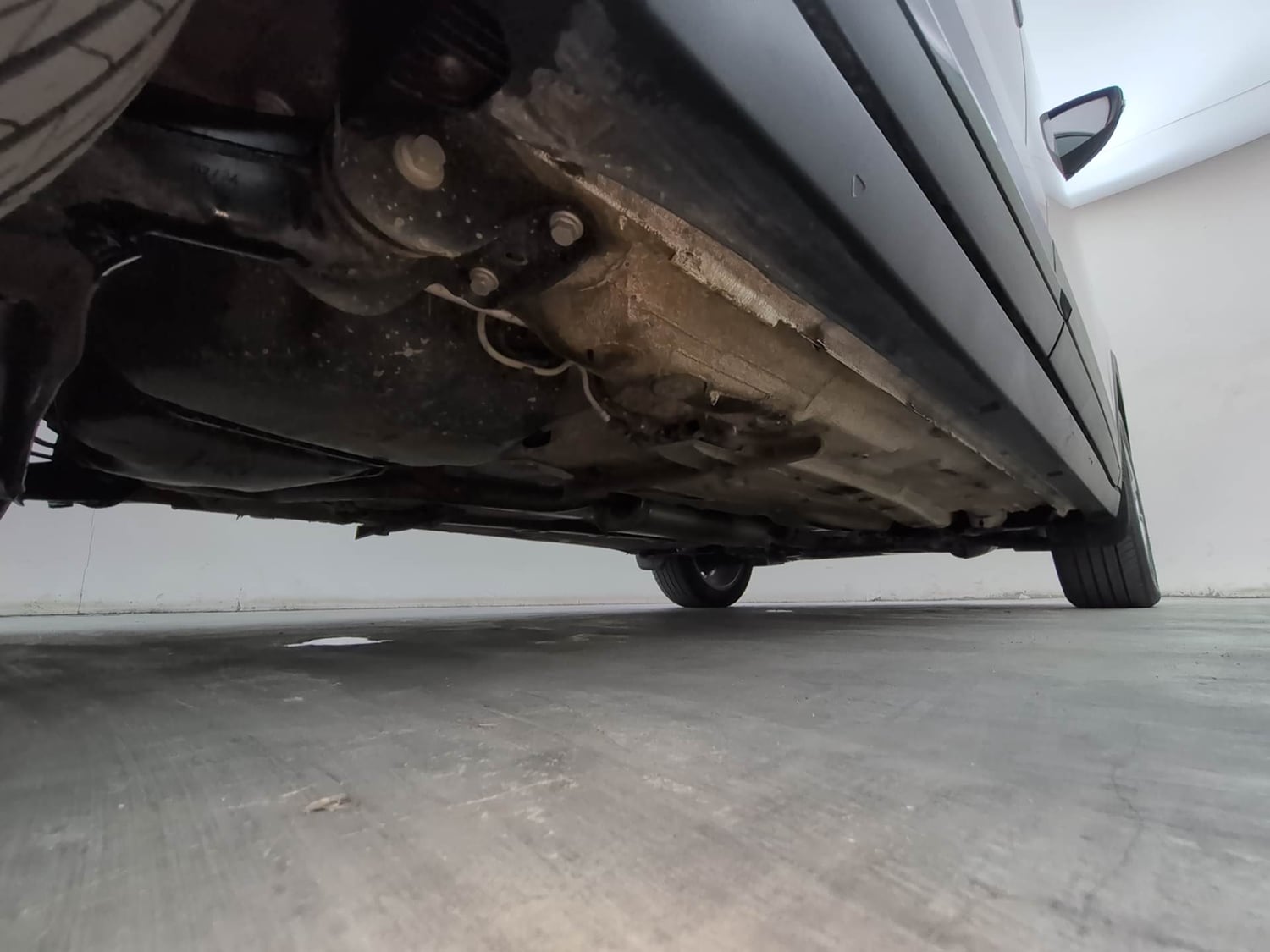 Used 2025 Skoda Kushaq Style 1.5L TSI MT Petrol Manual extra REAR RIGHT UNDERBODY VIEW