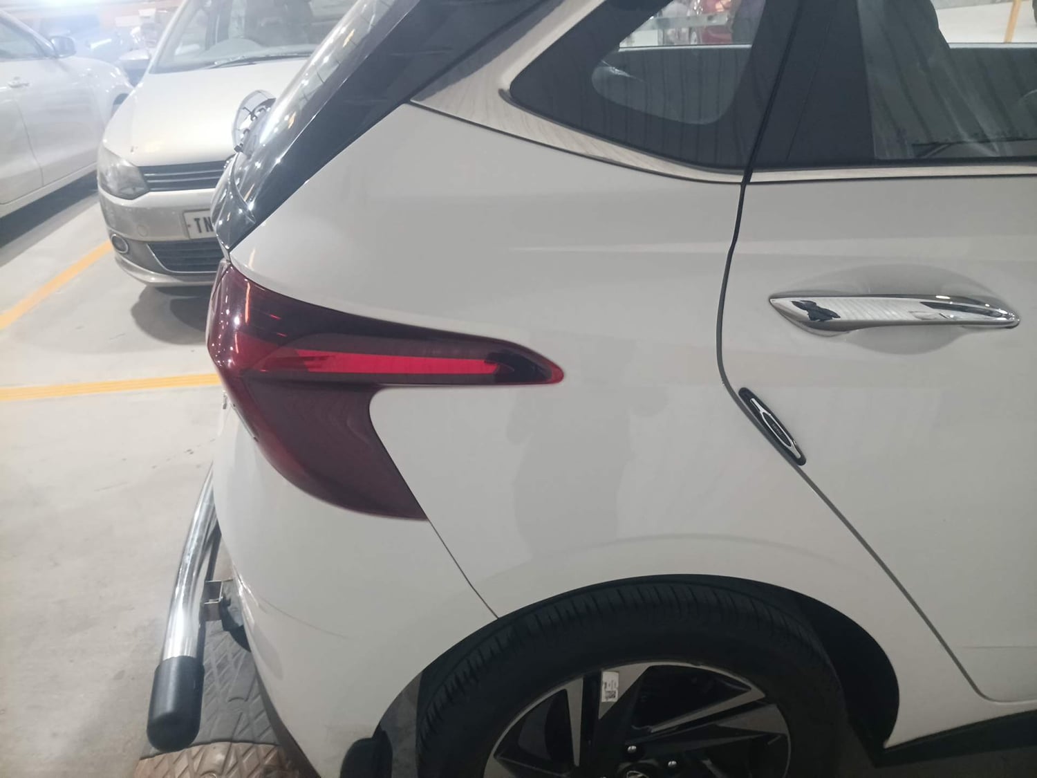 Used 2023 Hyundai New i20 Asta (O) 1.0 Turbo DCT Petrol Automatic dents MINOR SCRATCH