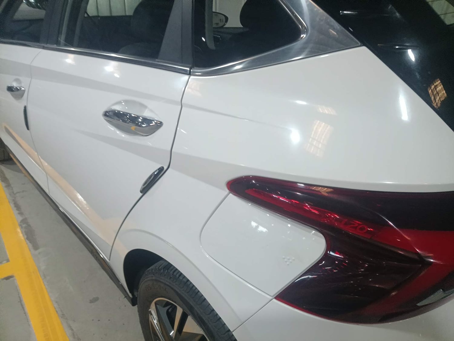 Used 2023 Hyundai New i20 Asta (O) 1.0 Turbo DCT Petrol Automatic dents MINOR SCRATCH