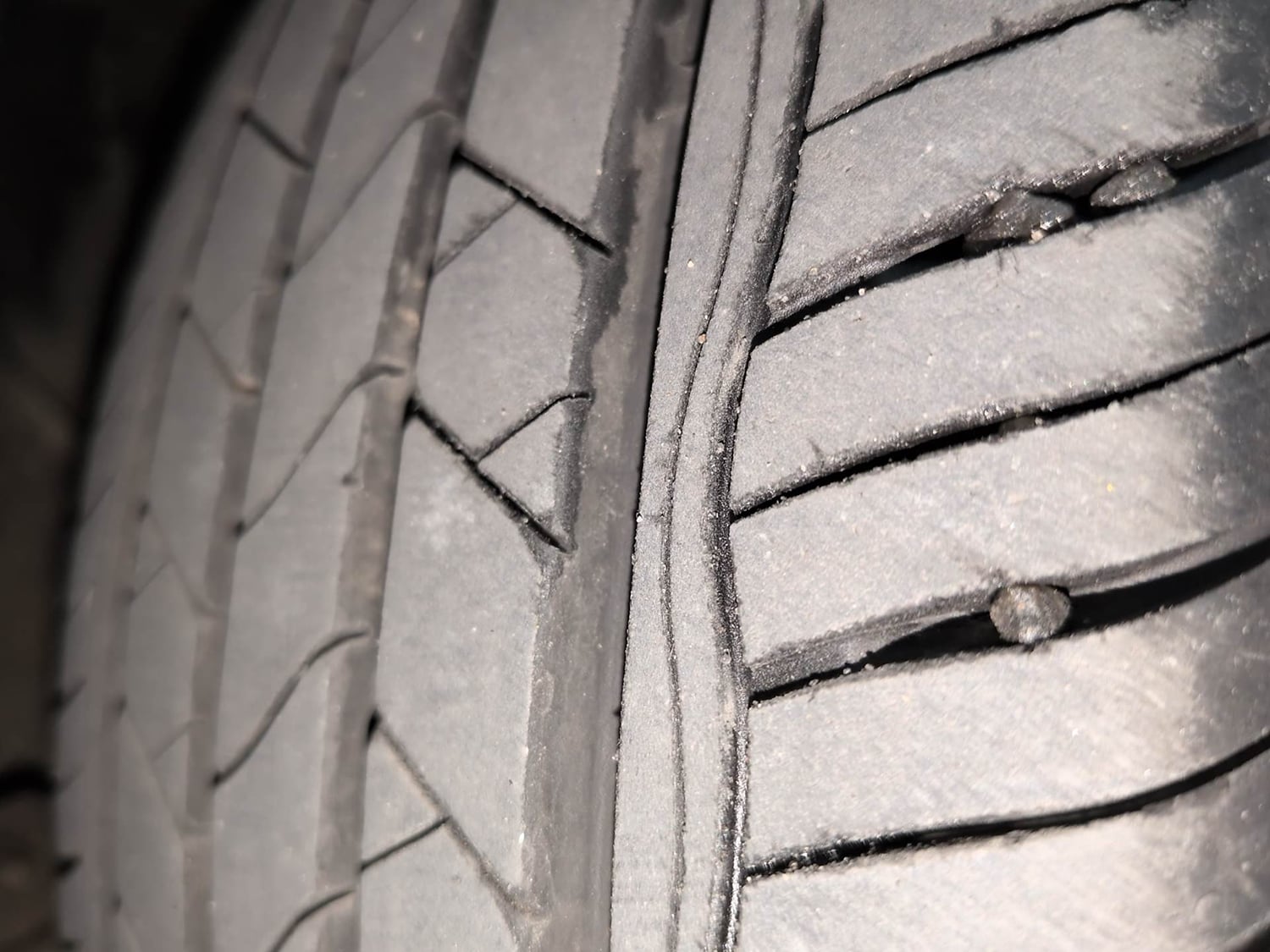 Used 2019 Maruti Suzuki Baleno Alpha Automatic Petrol Automatic tyres RIGHT FRONT TYRE TREAD VIEW