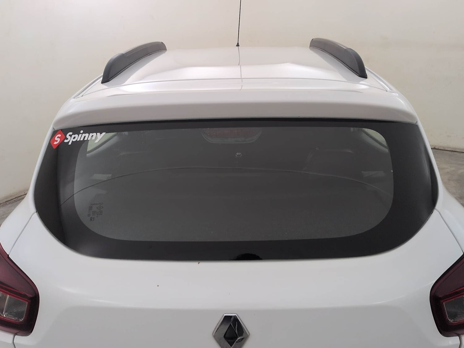 Used 2022 Renault Kwid RXT 1.0 (O) Petrol Manual exterior BACK WINDSHIELD VIEW