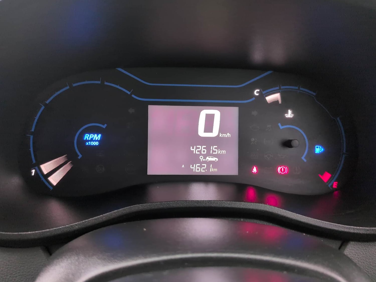 Used 2022 Renault Kwid RXT 1.0 (O) Petrol Manual interior CLUSTERMETER VIEW