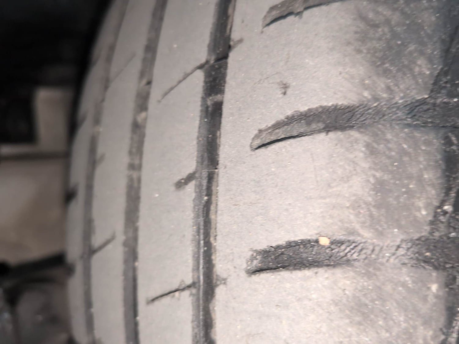 Used 2022 Renault Kwid RXT 1.0 (O) Petrol Manual tyres RIGHT FRONT TYRE TREAD VIEW