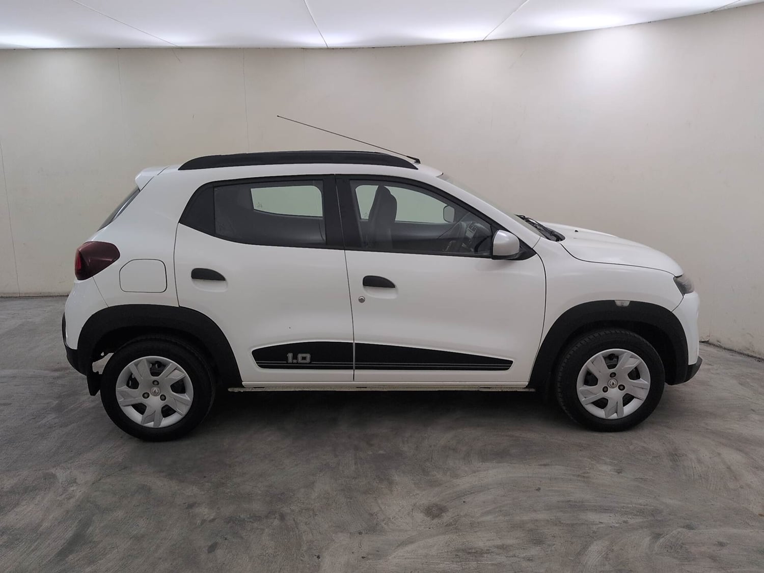 Used 2022 Renault Kwid RXT 1.0 (O) Petrol Manual exterior RIGHT SIDE VIEW