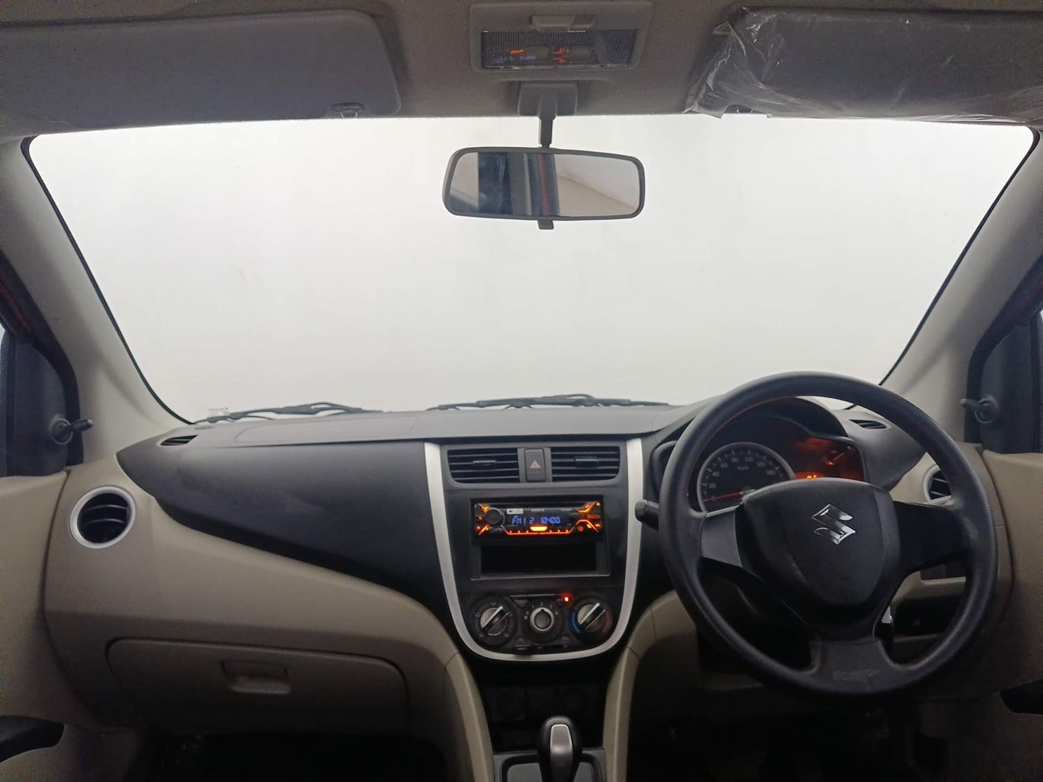 Used 2017 Maruti Suzuki Celerio VXi AMT Petrol Automatic interior DASHBOARD VIEW