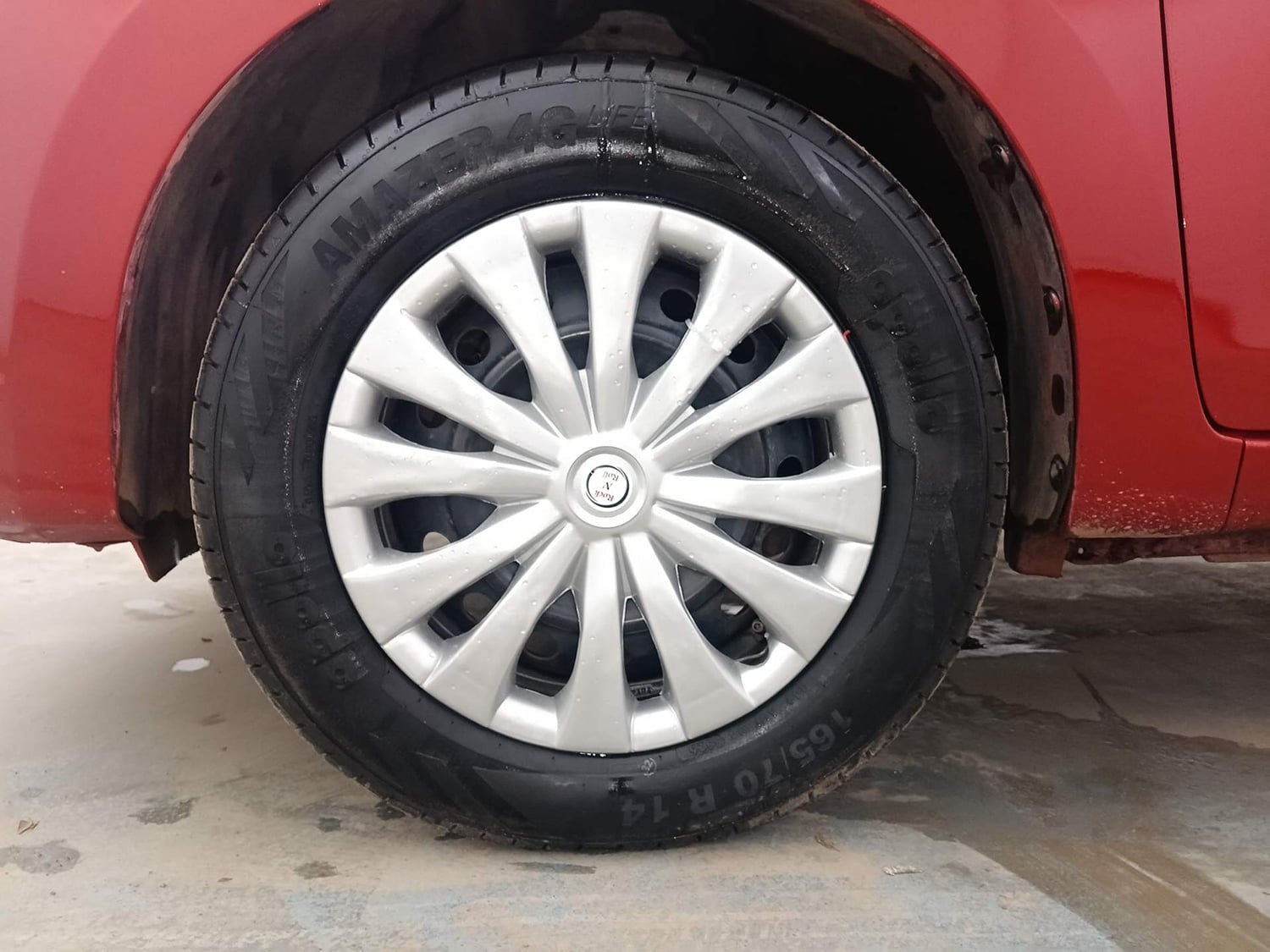 Used 2017 Maruti Suzuki Celerio VXi AMT Petrol Automatic tyres LEFT FRONT TYRE RIM VIEW