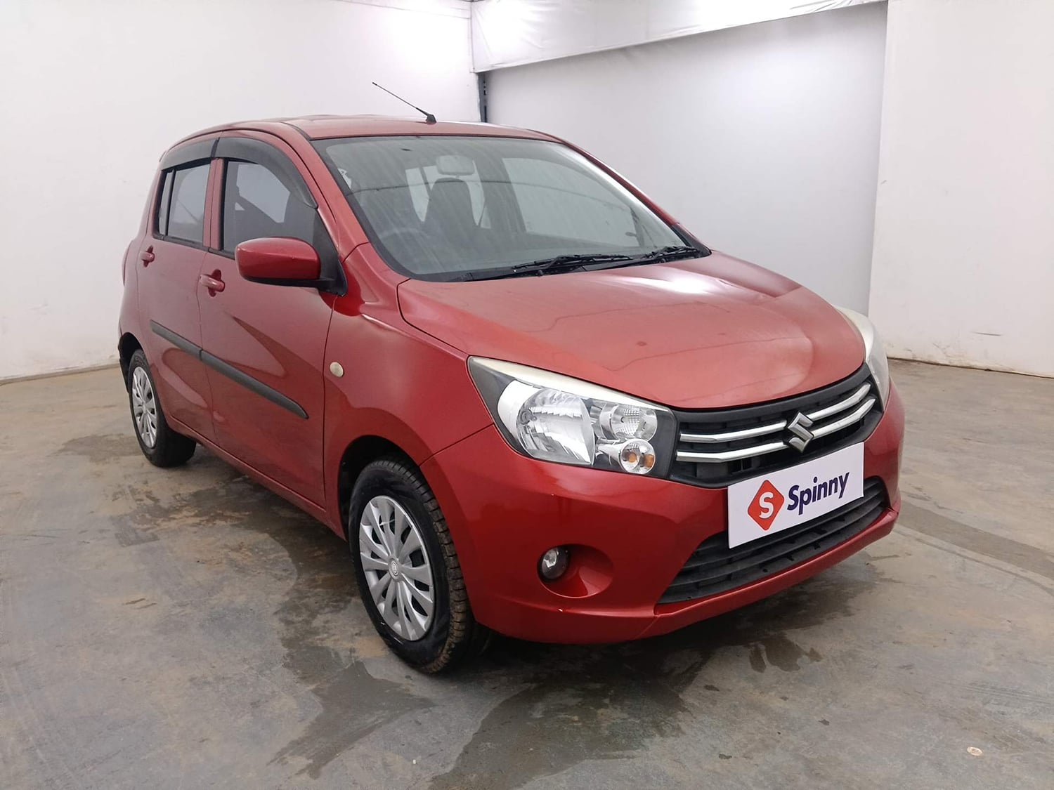 Used 2017 Maruti Suzuki Celerio VXi AMT Petrol Automatic exterior RIGHT FRONT CORNER VIEW