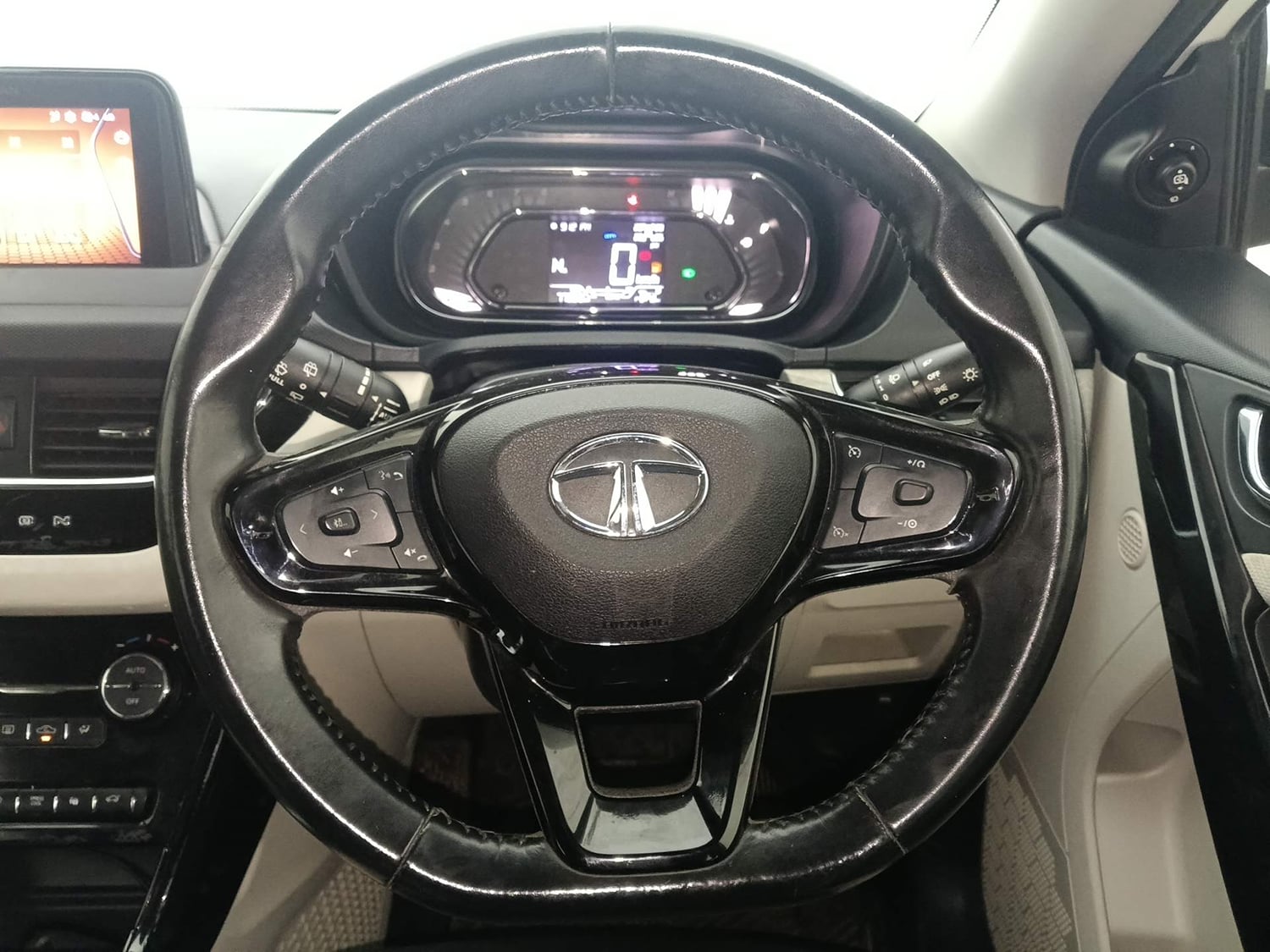 Used 2021 Tata Nexon XZA Plus (S) Petrol Automatic interior STEERING VIEW