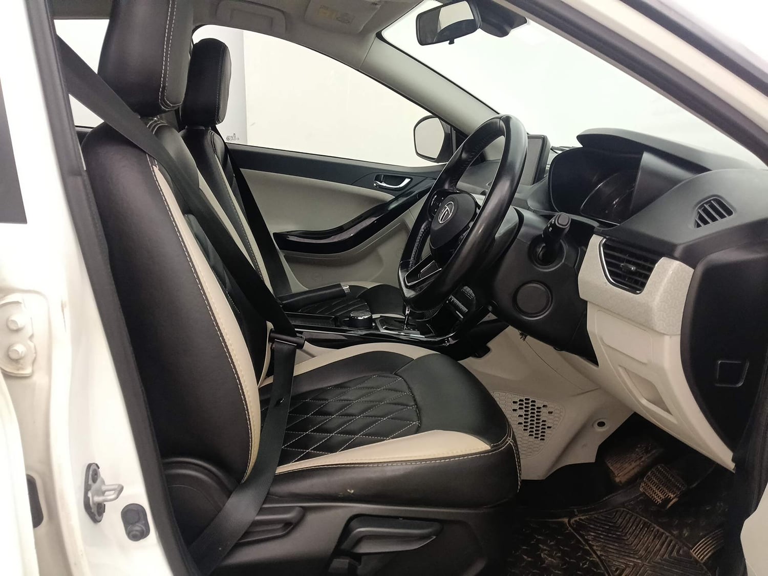 Used 2021 Tata Nexon XZA Plus (S) Petrol Automatic interior RIGHT SIDE FRONT DOOR CABIN VIEW