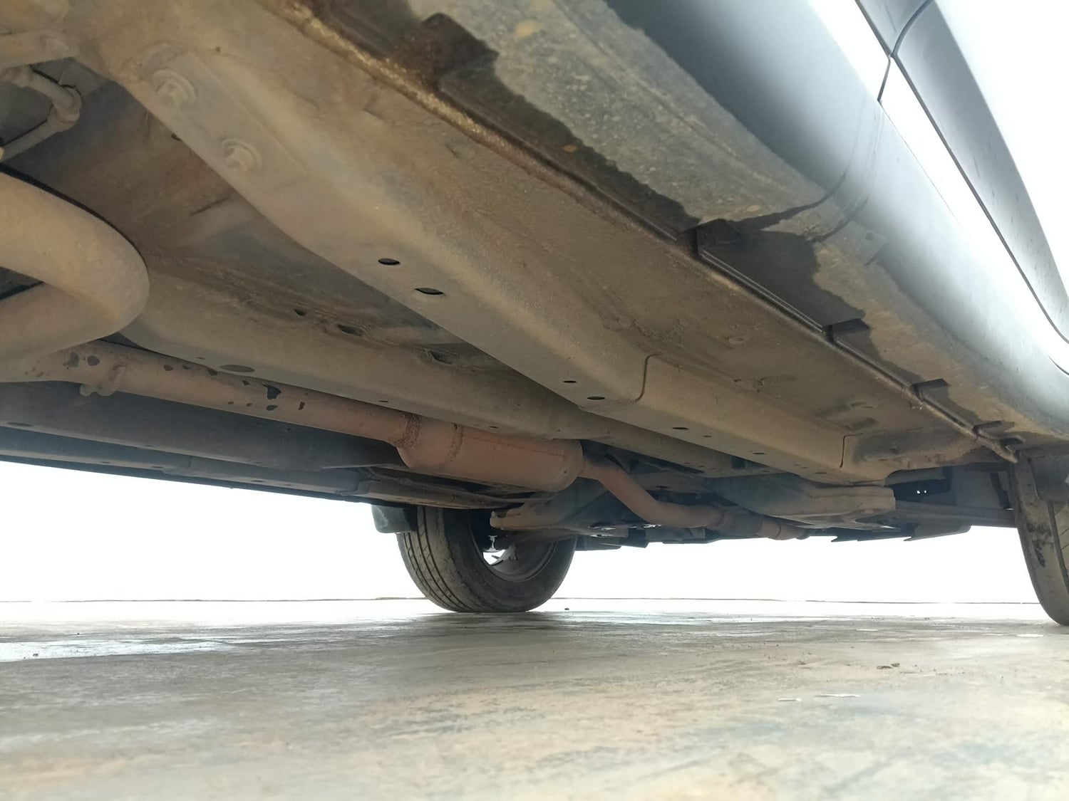Used 2021 Tata Nexon XZA Plus (S) Petrol Automatic extra REAR RIGHT UNDERBODY VIEW