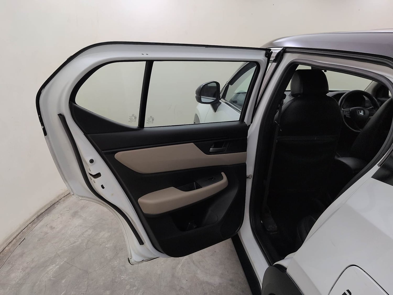 Used 2024 Honda Elevate SV MT Petrol Manual interior LEFT REAR DOOR OPEN VIEW