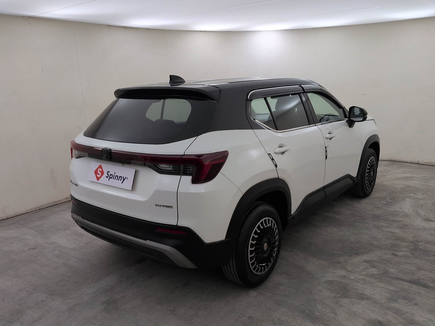 Used 2024 Honda Elevate SV MT Petrol Manual exterior RIGHT REAR CORNER VIEW