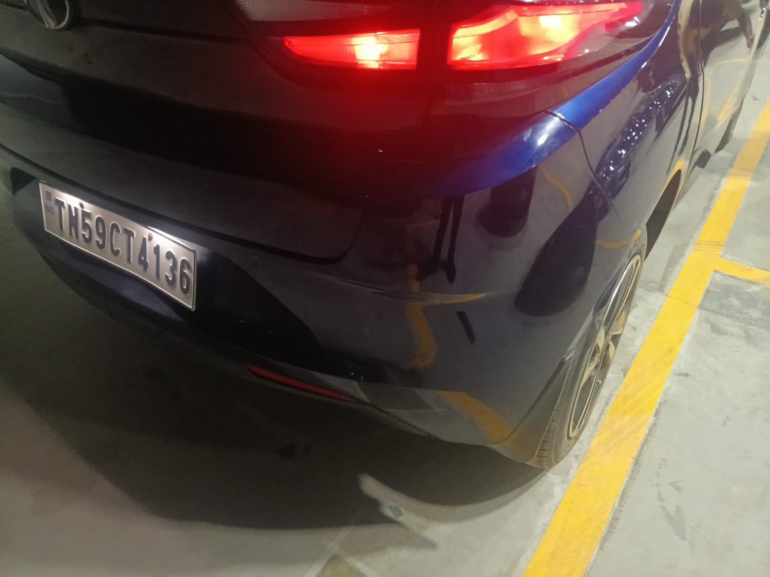 Used 2023 Tata Altroz XZ Petrol Petrol Manual dents MINOR SCRATCH