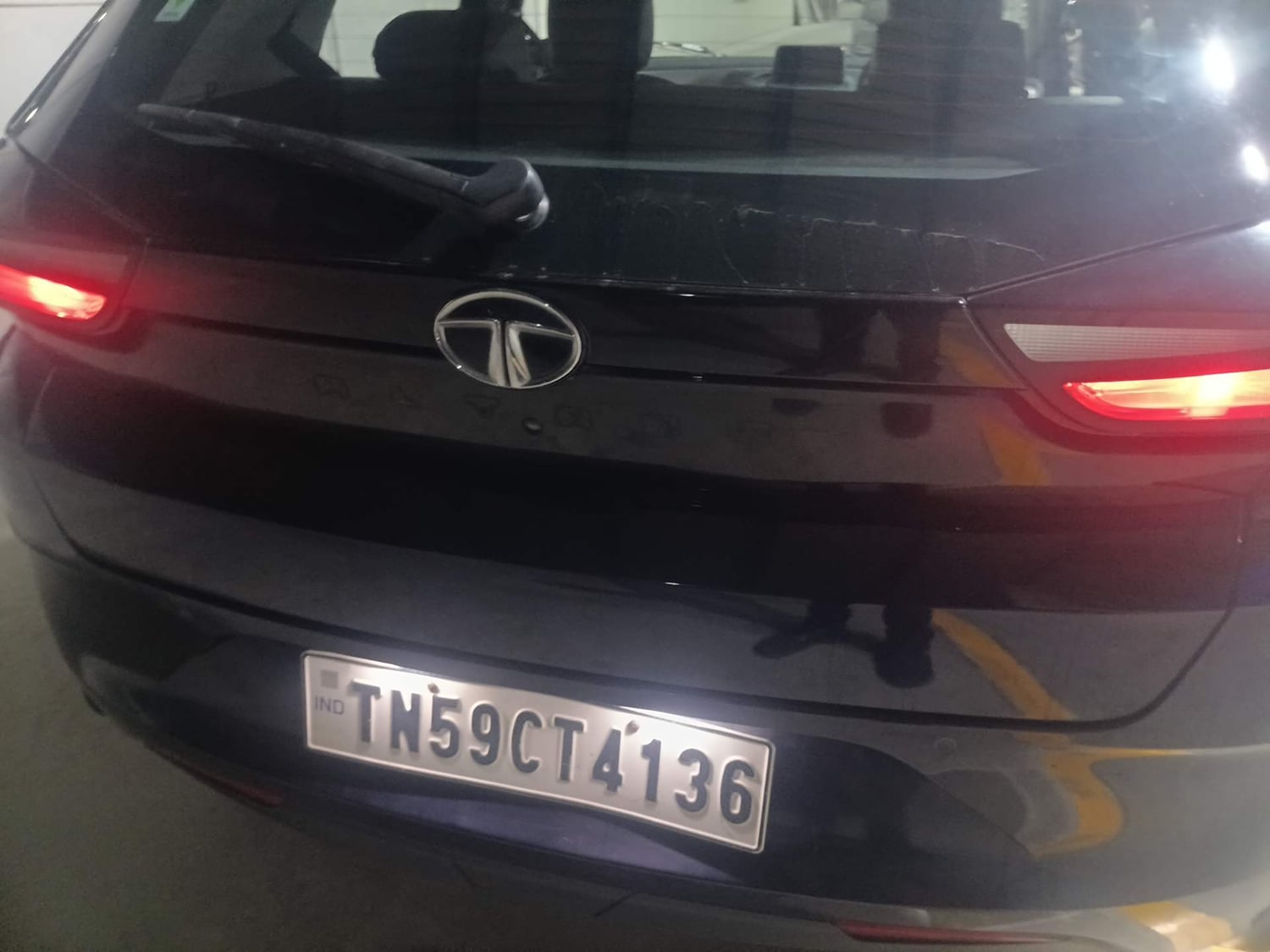Used 2023 Tata Altroz XZ Petrol Petrol Manual dents MINOR SCRATCH