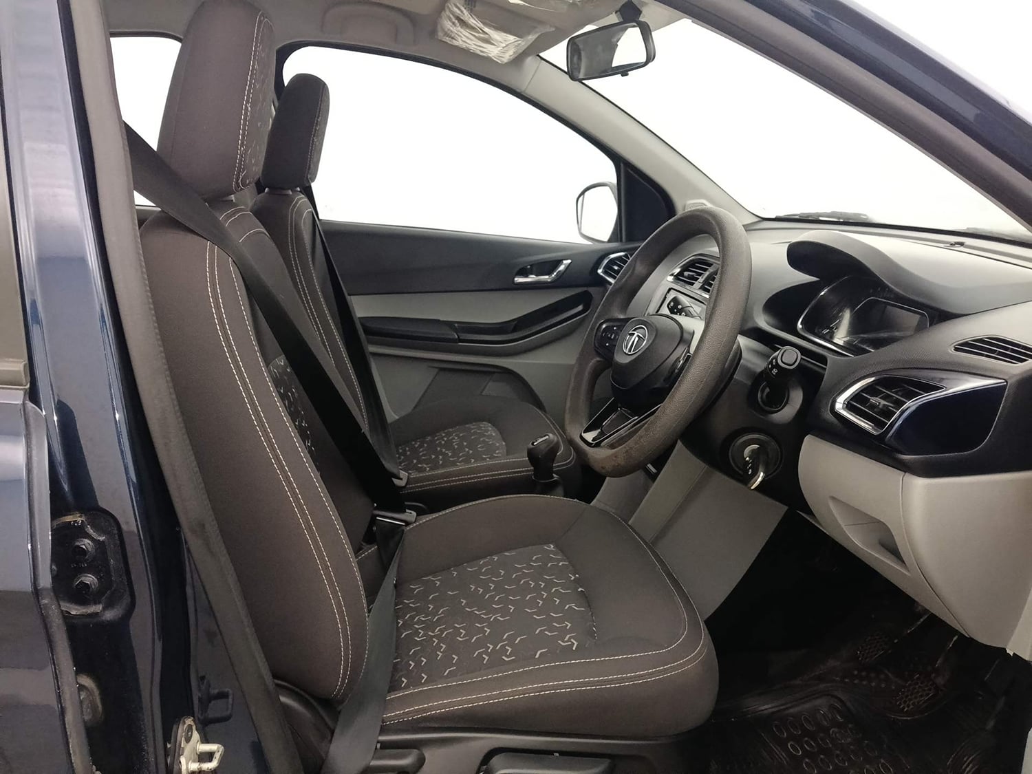 Used 2021 Tata Tiago XZ Plus Petrol Manual interior RIGHT SIDE FRONT DOOR CABIN VIEW