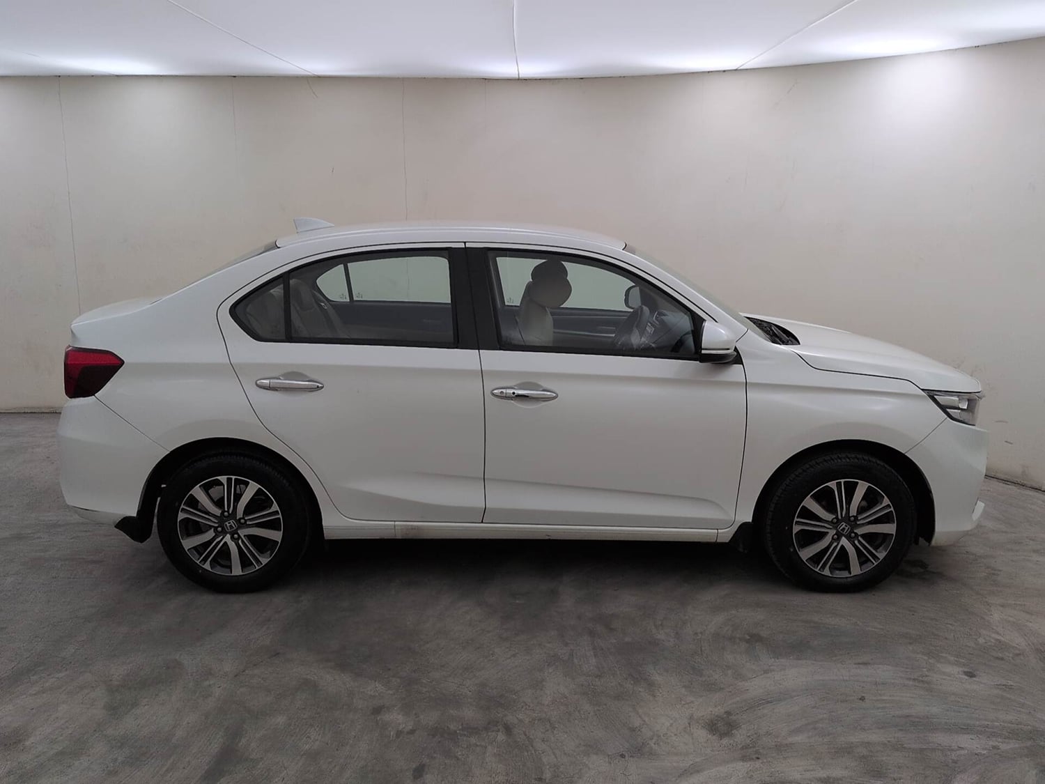 Used 2023 Honda Amaze VX 1.2 Petrol CVT Petrol Automatic exterior RIGHT SIDE VIEW