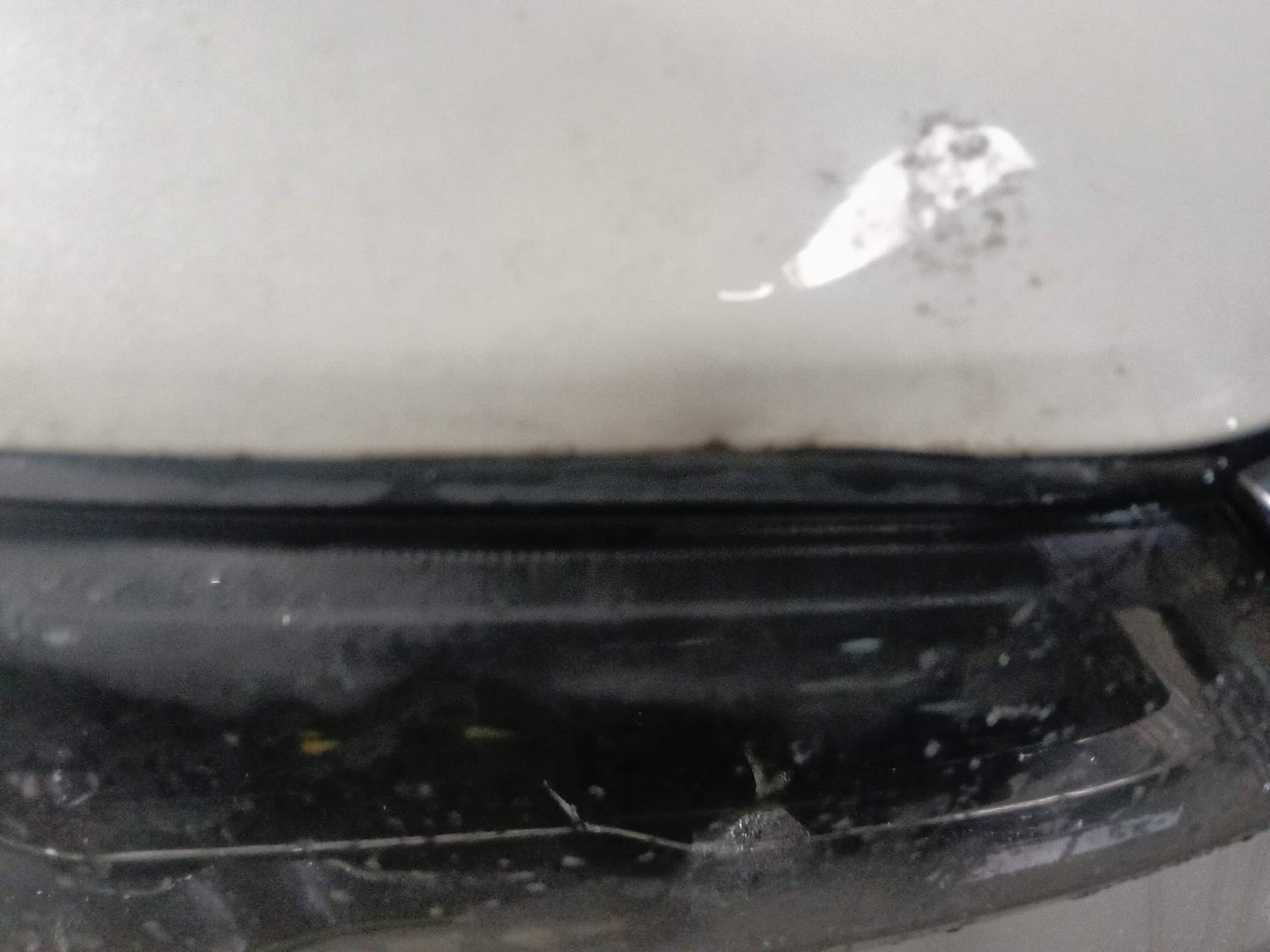 Used 2022 Mahindra XUV 300 W8 (O) 1.2 Petrol Petrol Manual dents MINOR DENT