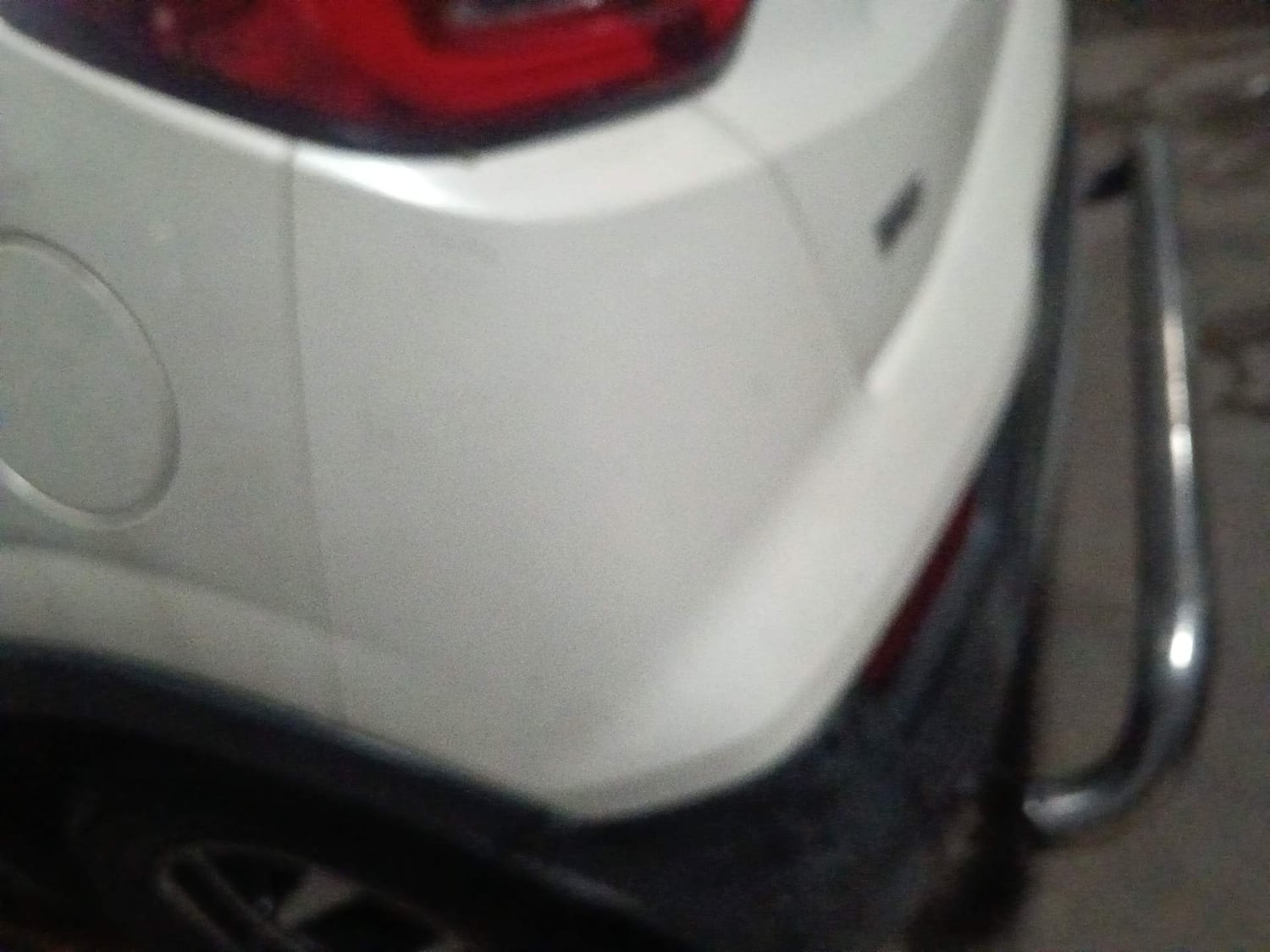 Used 2022 Mahindra XUV 300 W8 (O) 1.2 Petrol Petrol Manual dents MINOR SCRATCH