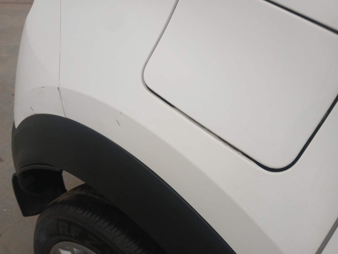 Used 2022 Renault Triber RXZ Petrol Manual dents MINOR DENT