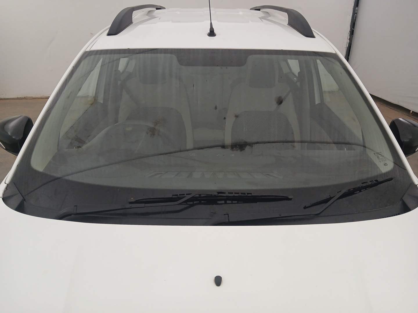 Used 2022 Renault Triber RXZ Petrol Manual exterior FRONT WINDSHIELD VIEW