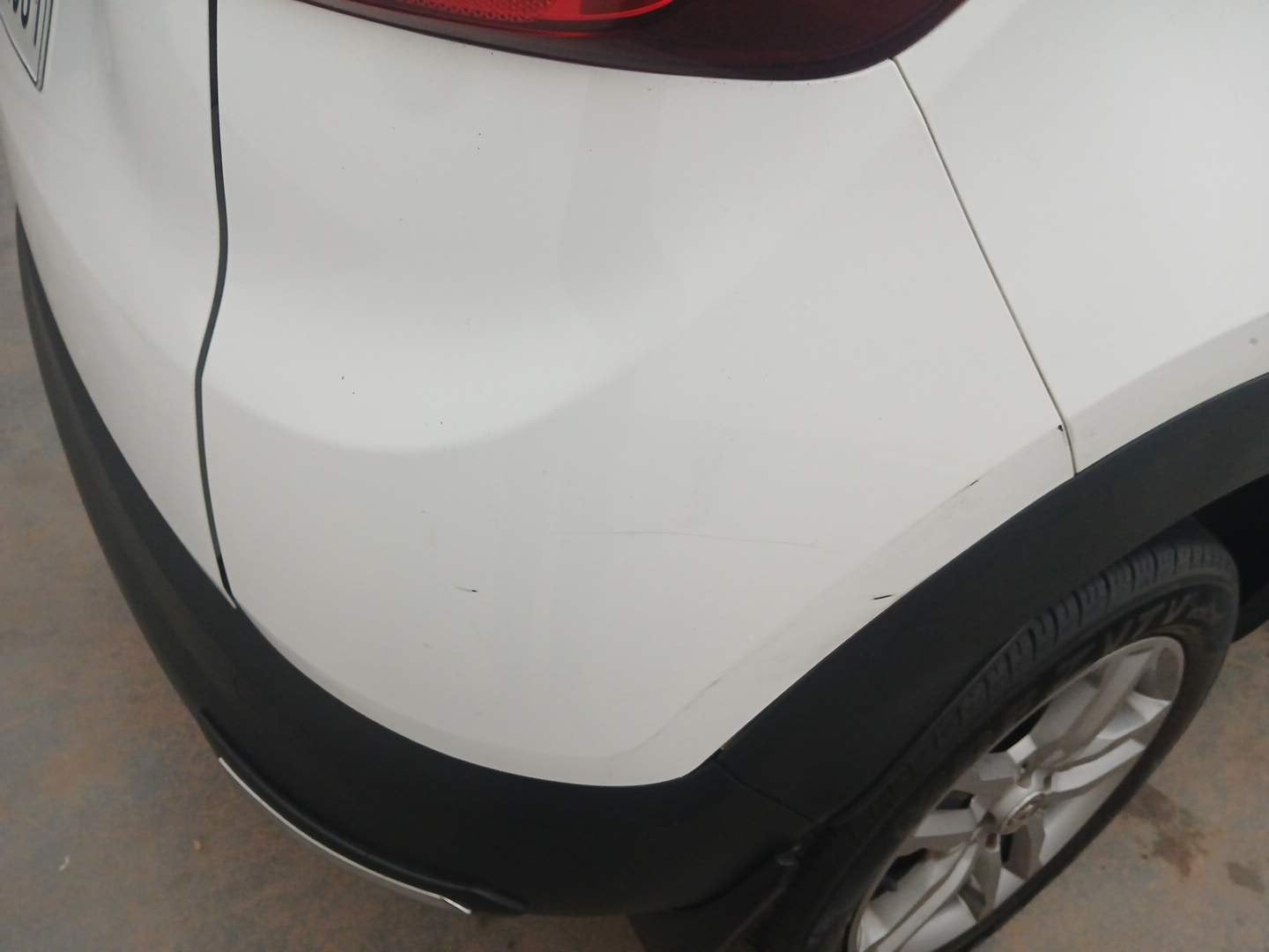 Used 2022 Renault Triber RXZ Petrol Manual dents MINOR SCRATCH