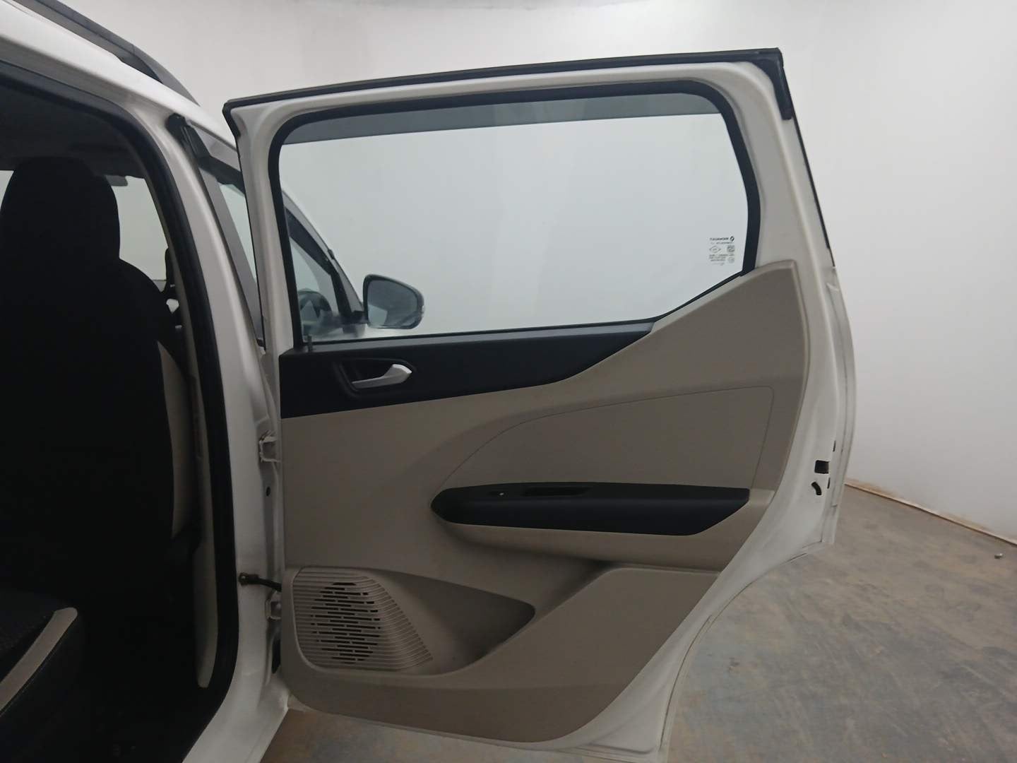 Used 2022 Renault Triber RXZ Petrol Manual interior RIGHT REAR DOOR OPEN VIEW