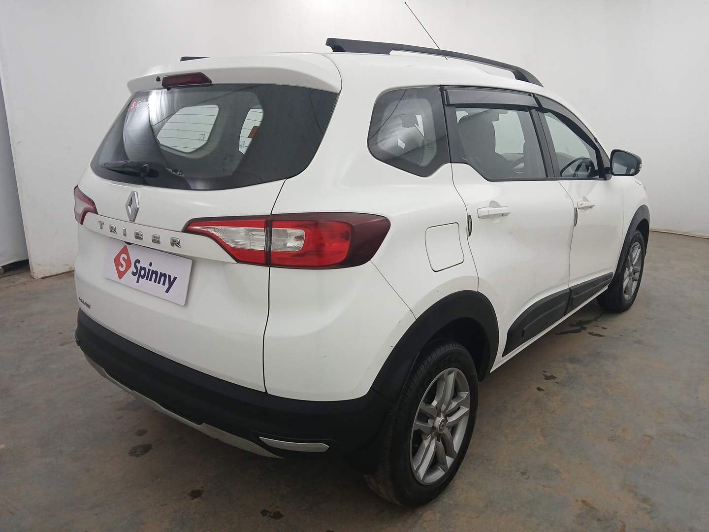 Used 2022 Renault Triber RXZ Petrol Manual exterior RIGHT REAR CORNER VIEW
