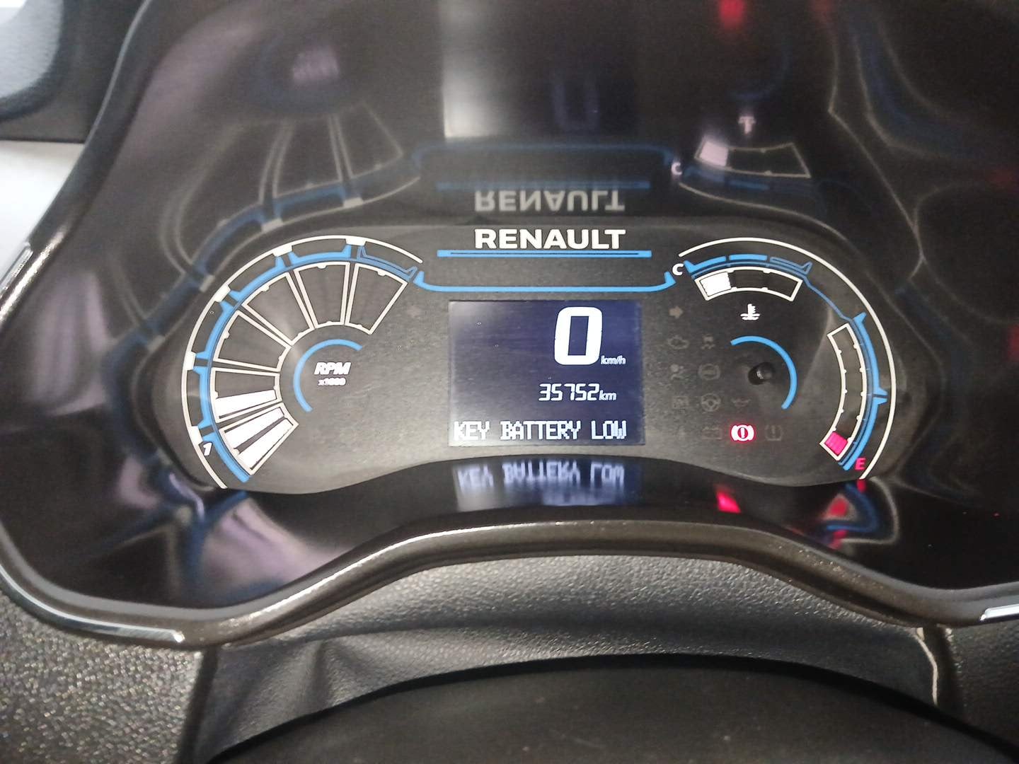 Used 2022 Renault Triber RXZ Petrol Manual interior CLUSTERMETER VIEW