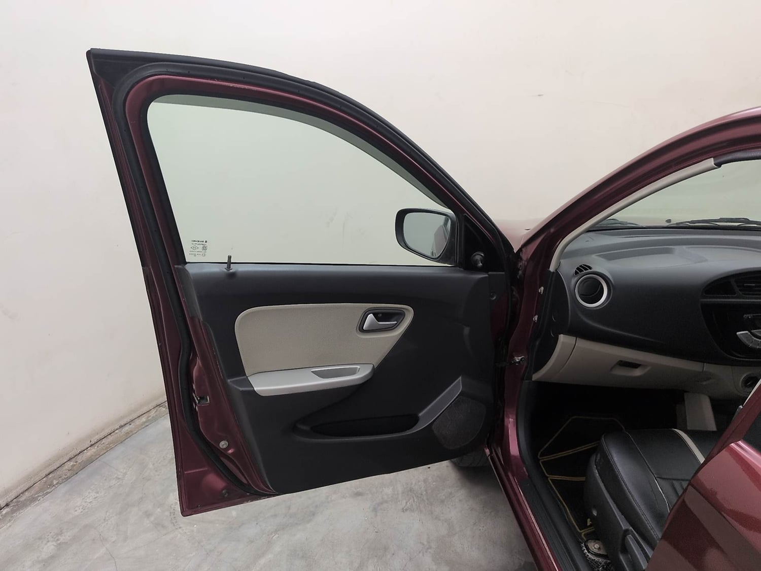 Used 2017 Maruti Suzuki Alto K10 VXi Petrol Manual interior LEFT FRONT DOOR OPEN VIEW