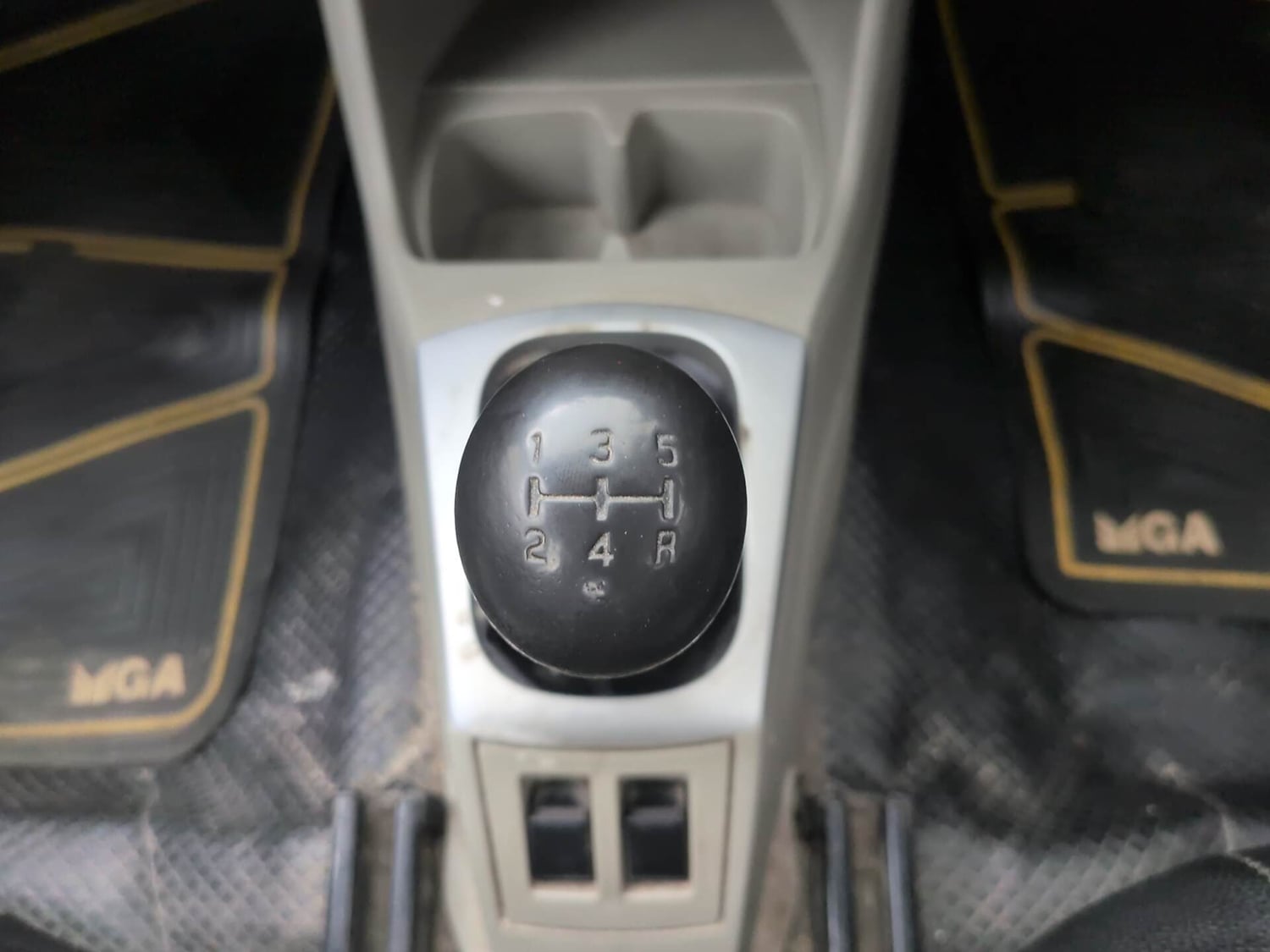 Used 2017 Maruti Suzuki Alto K10 VXi Petrol Manual interior GEAR  KNOB VIEW