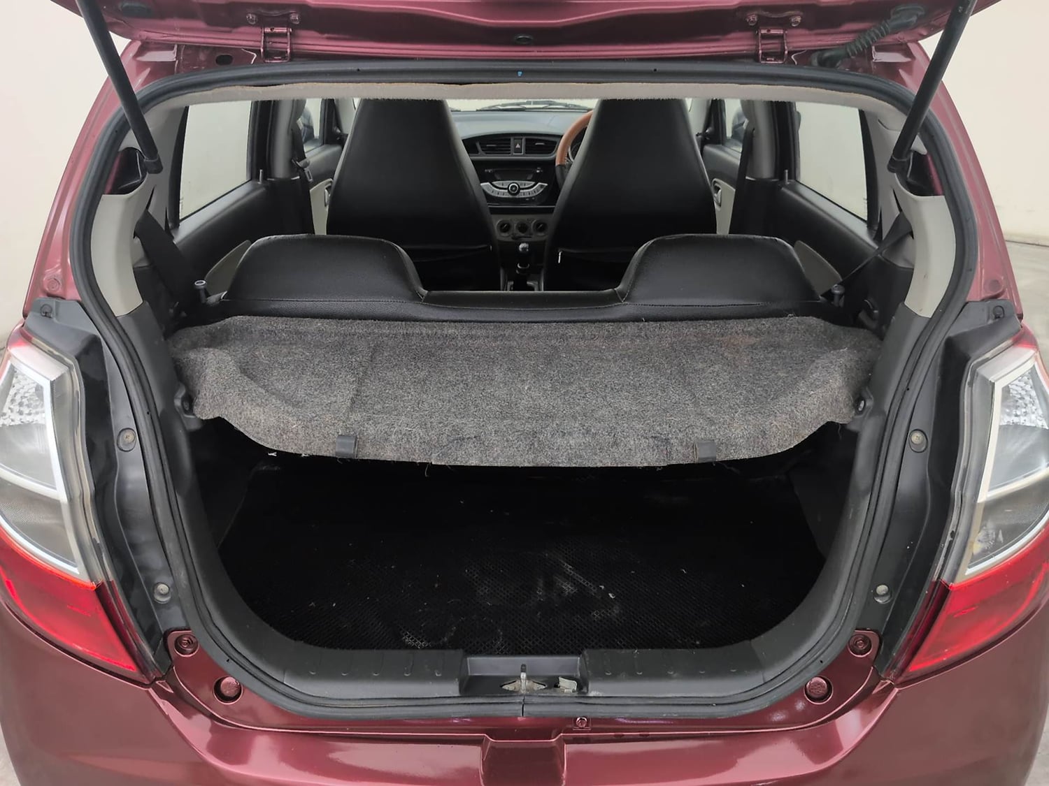 Used 2017 Maruti Suzuki Alto K10 VXi Petrol Manual interior DICKY INSIDE VIEW