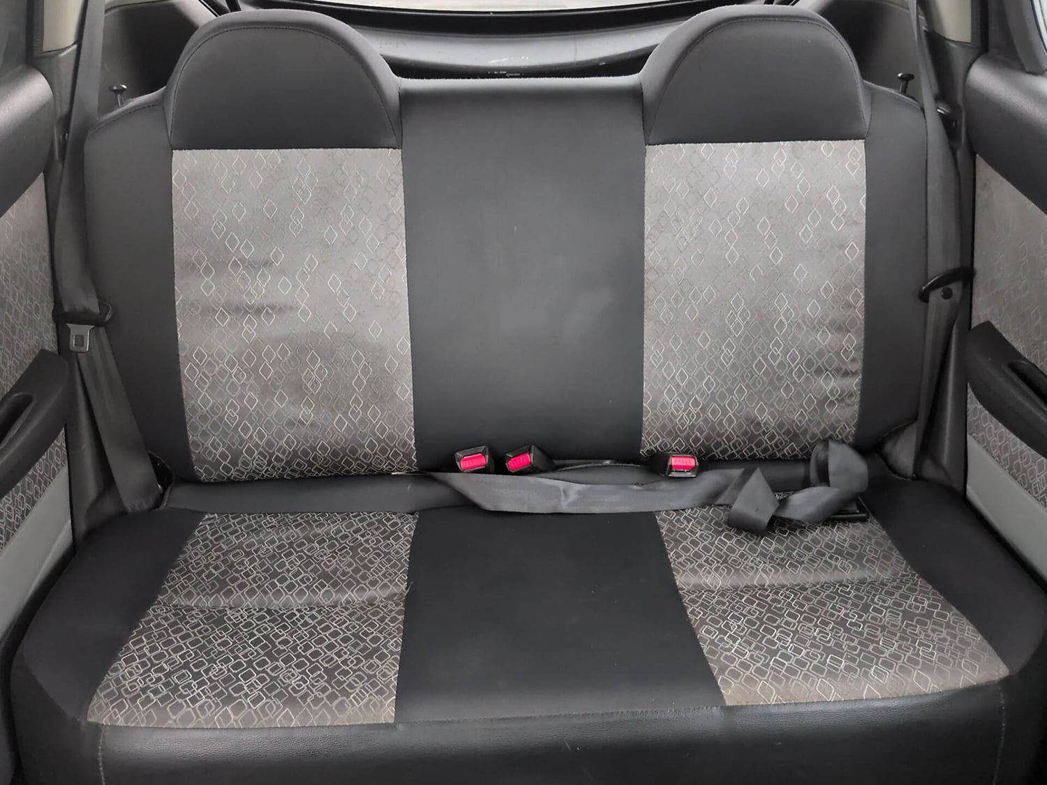 Used 2017 Maruti Suzuki Alto 800 LXi Petrol Manual interior REAR SEAT CONDITION VIEW